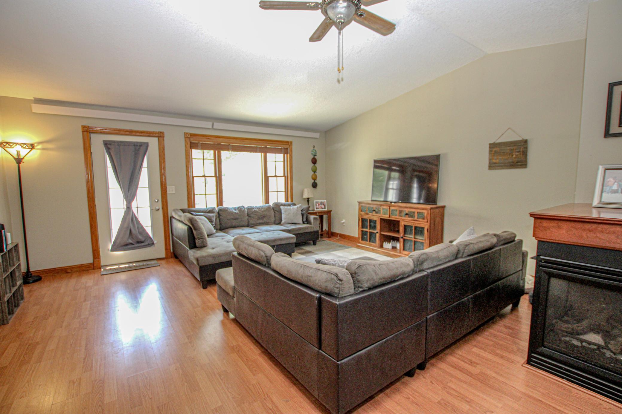 1712 Cranberry Lane Ne Property Photo 10