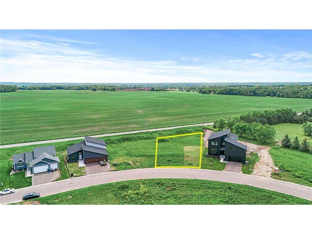 9942 14th Circle Ne Property Photo 4