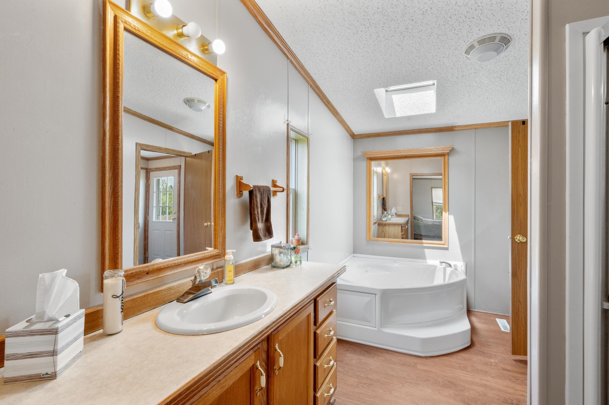 5404 Rush Point Drive Property Photo 13