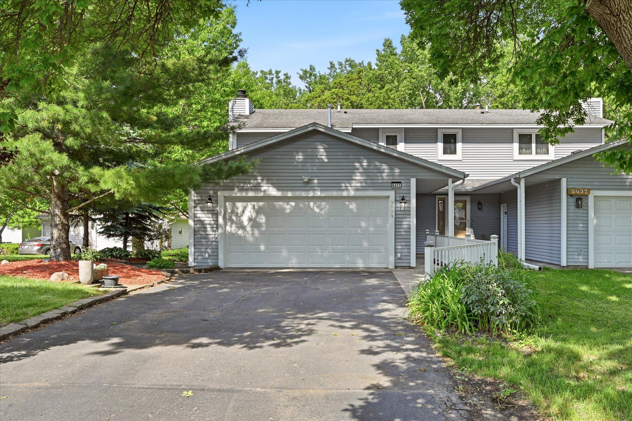 6433 Cavell Avenue N Property Photo 1