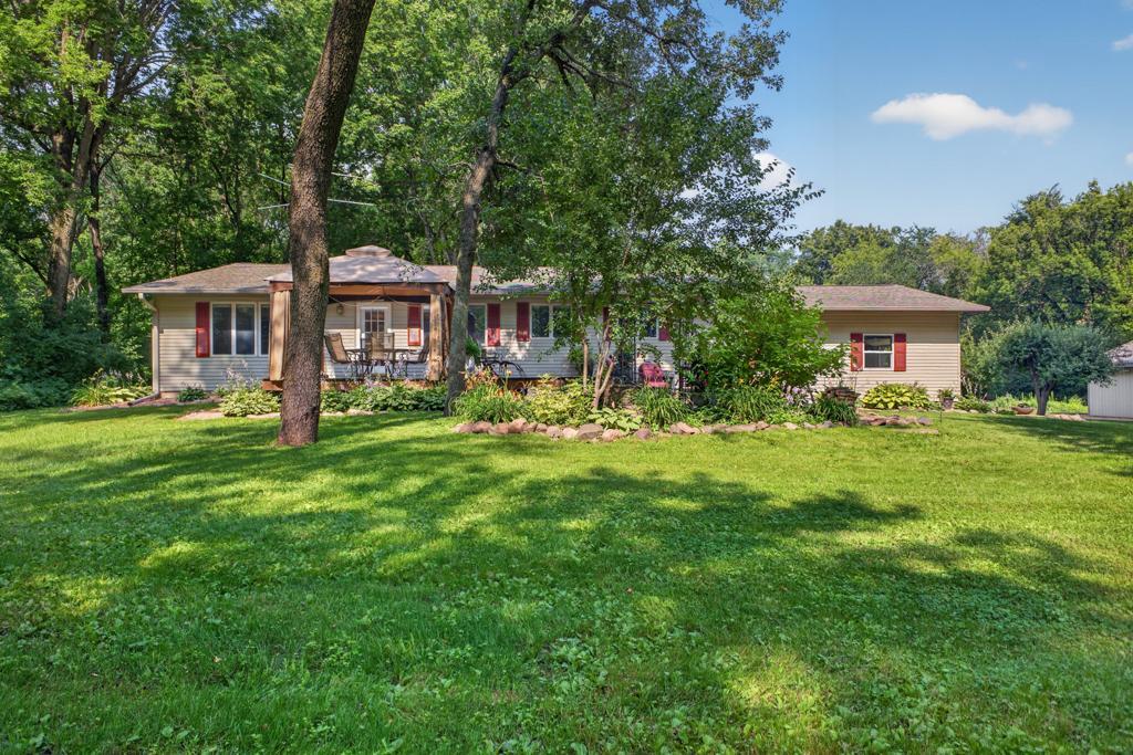 58851 245th Avenue Property Photo 1