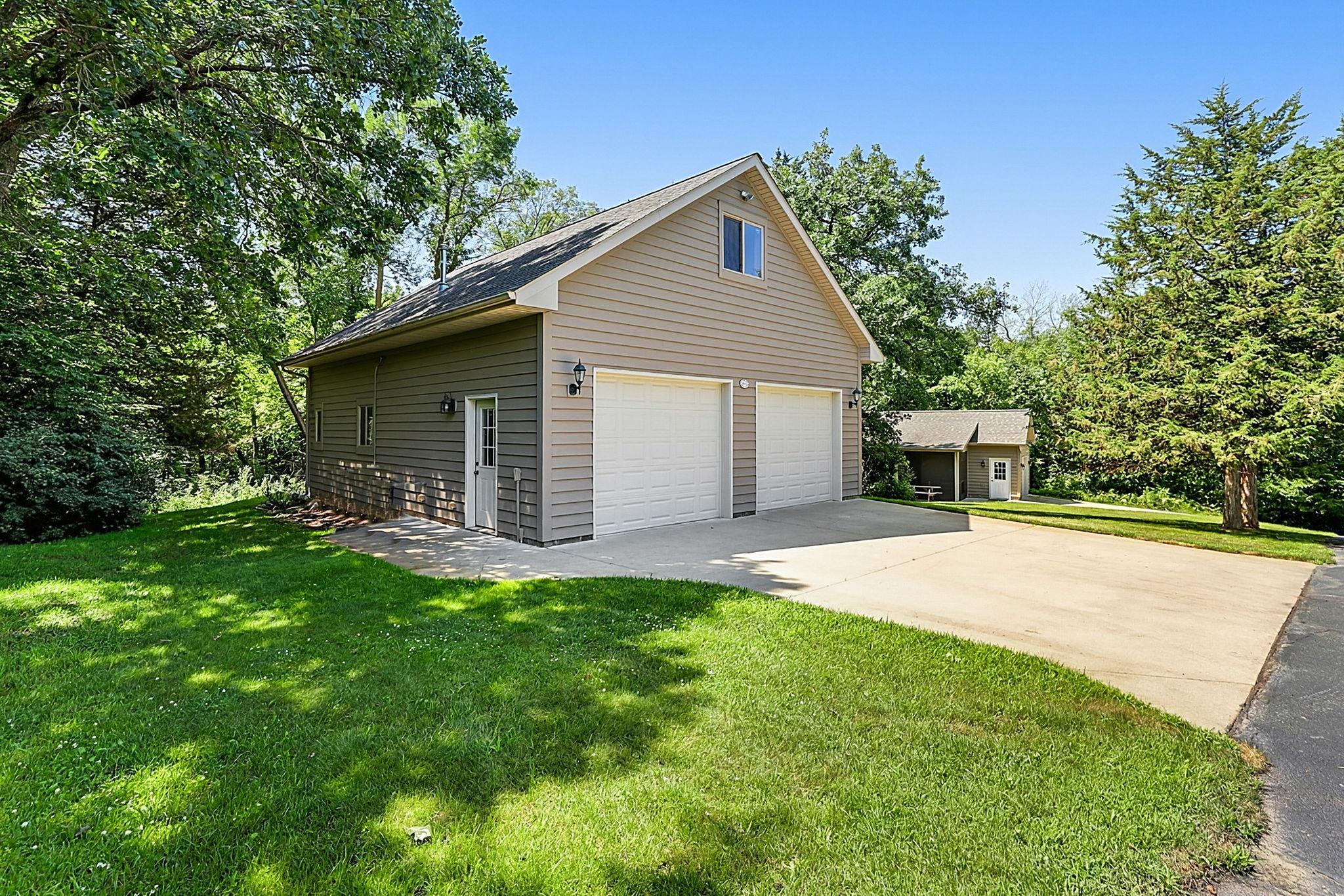 21602 Fireside Court Property Photo 6