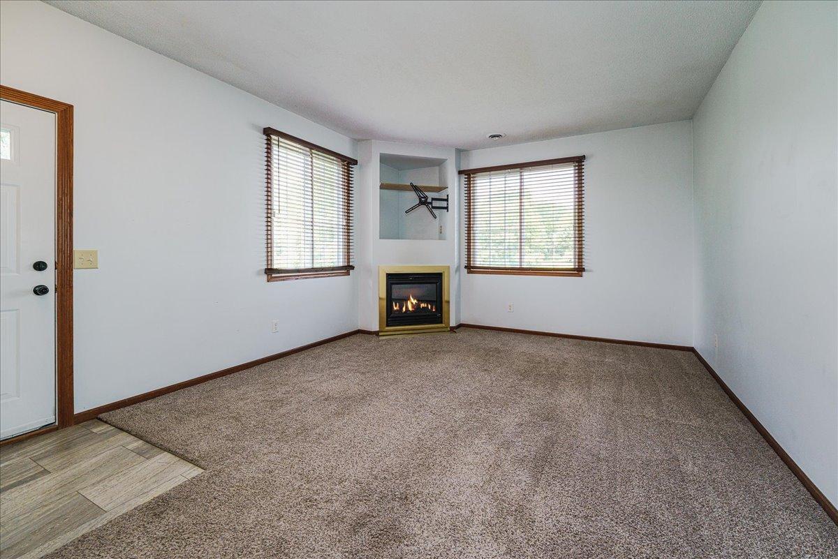 18037 96th Avenue N Property Photo 3
