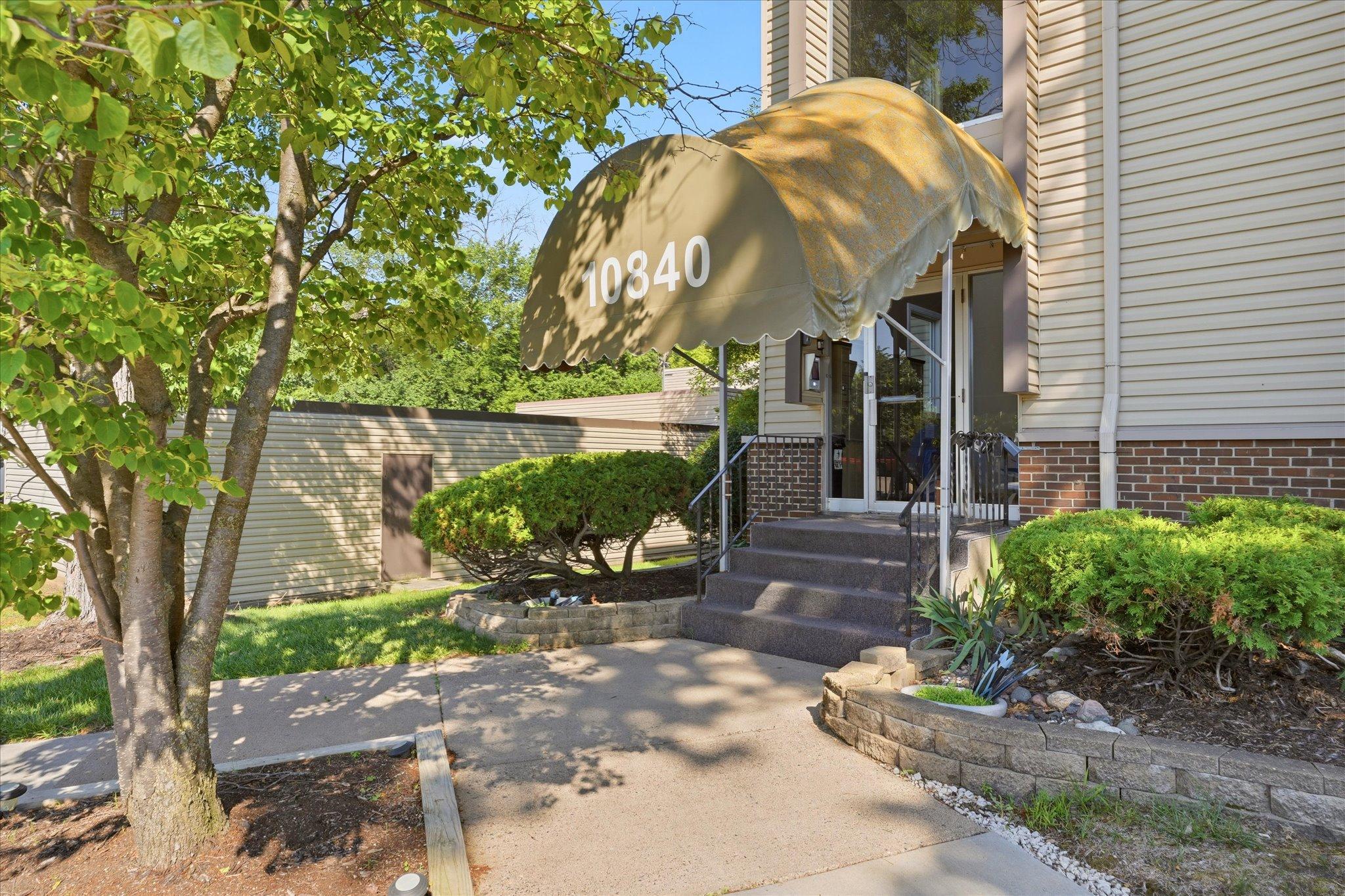 10840 Rockford Road 309