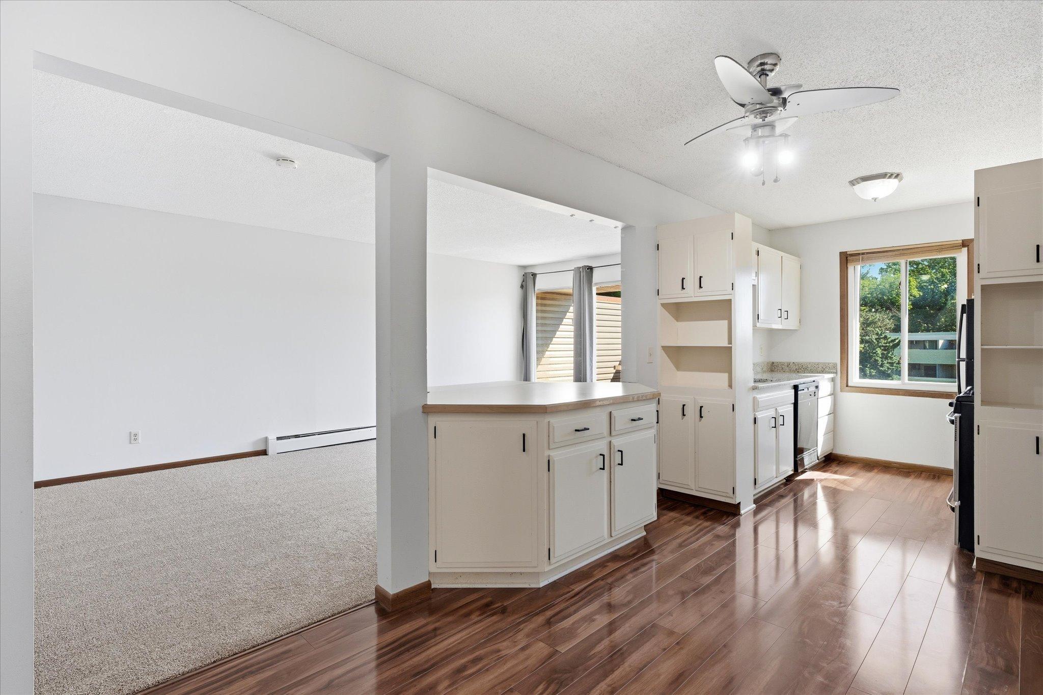 10840 Rockford Road 309 Property Photo 6