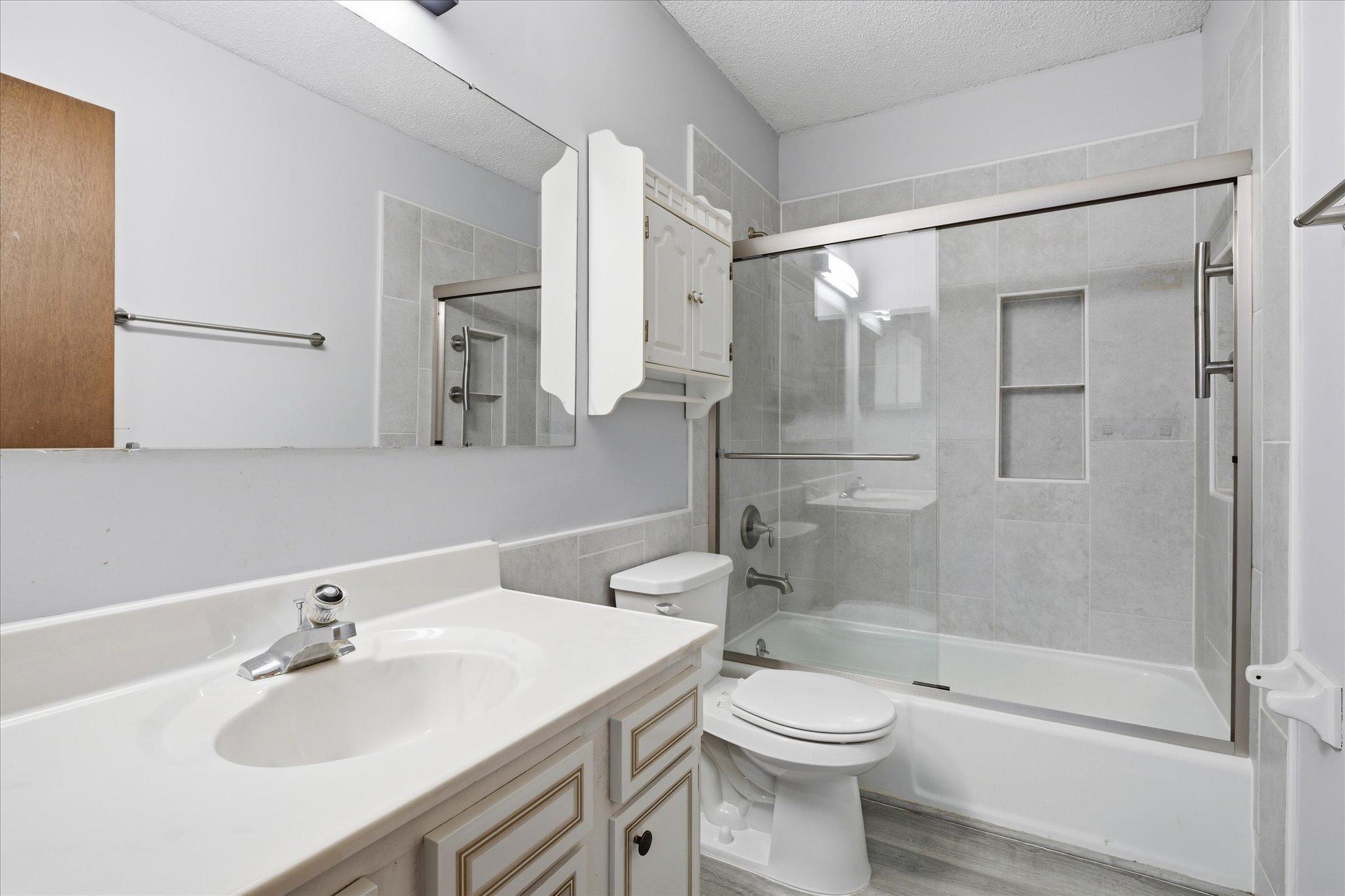 10840 Rockford Road 309 Property Photo 17