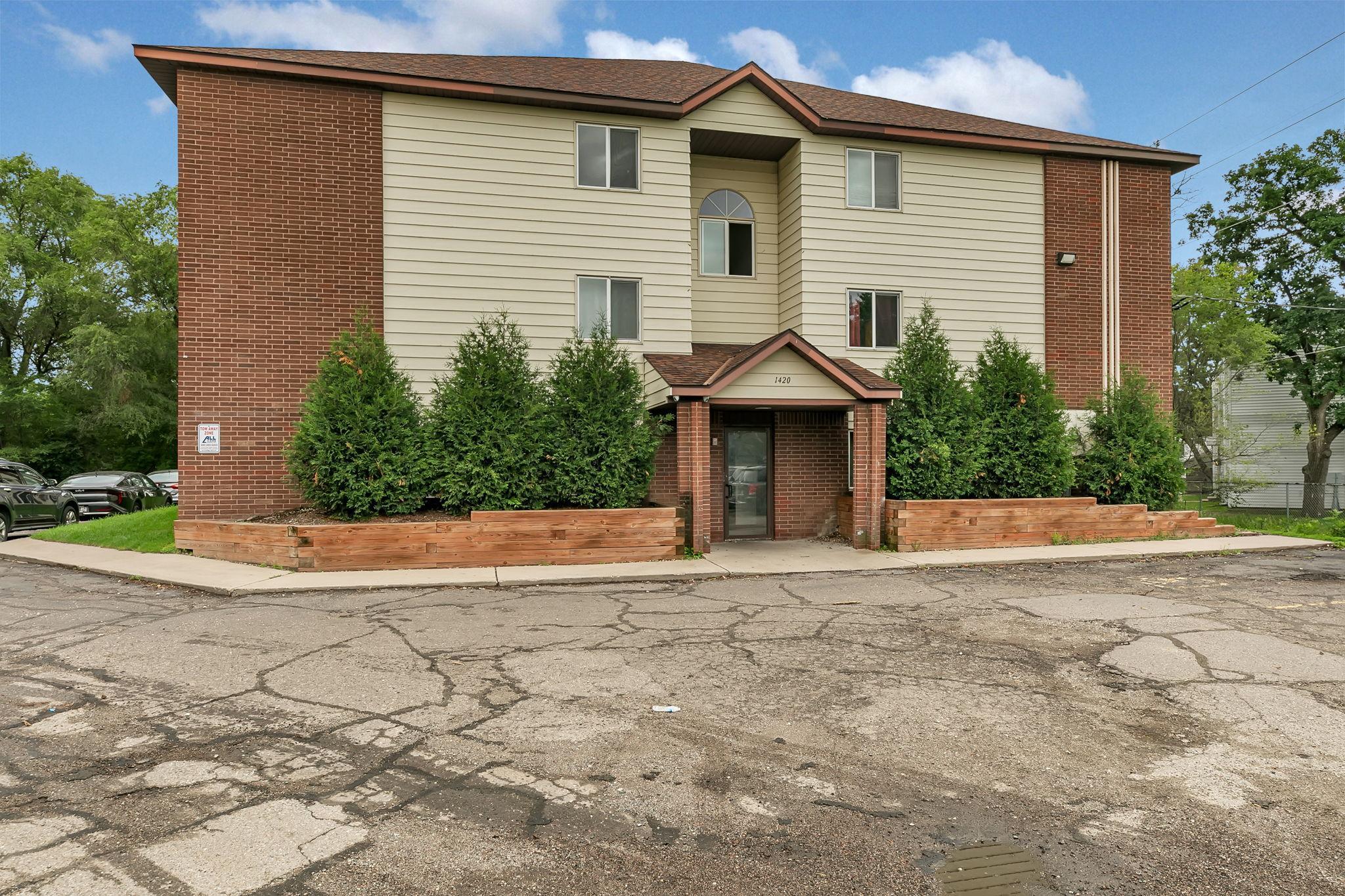 1416 6th Avenue S Property Photo 1