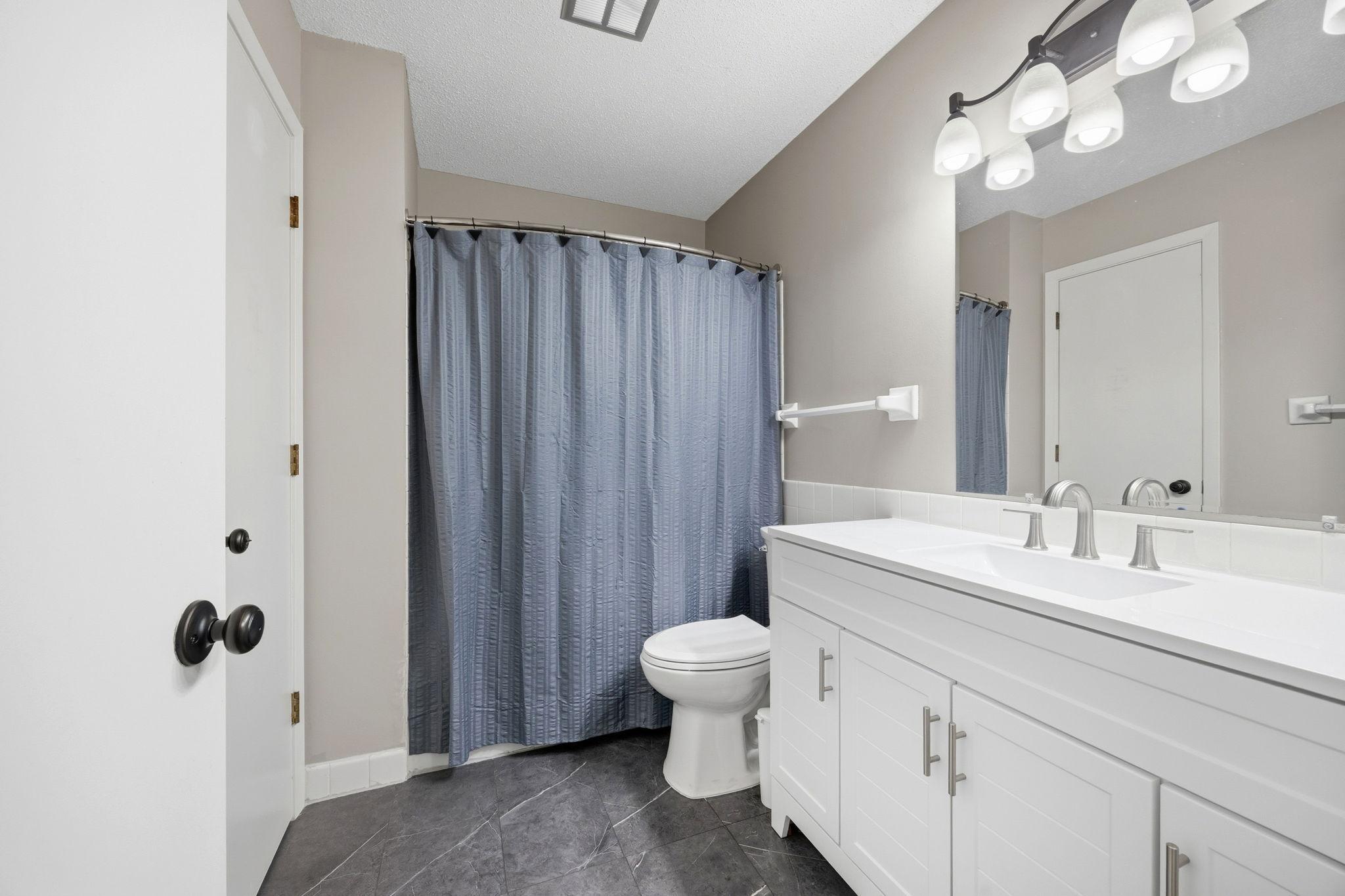 9712 Cimarron Circle Property Photo 28