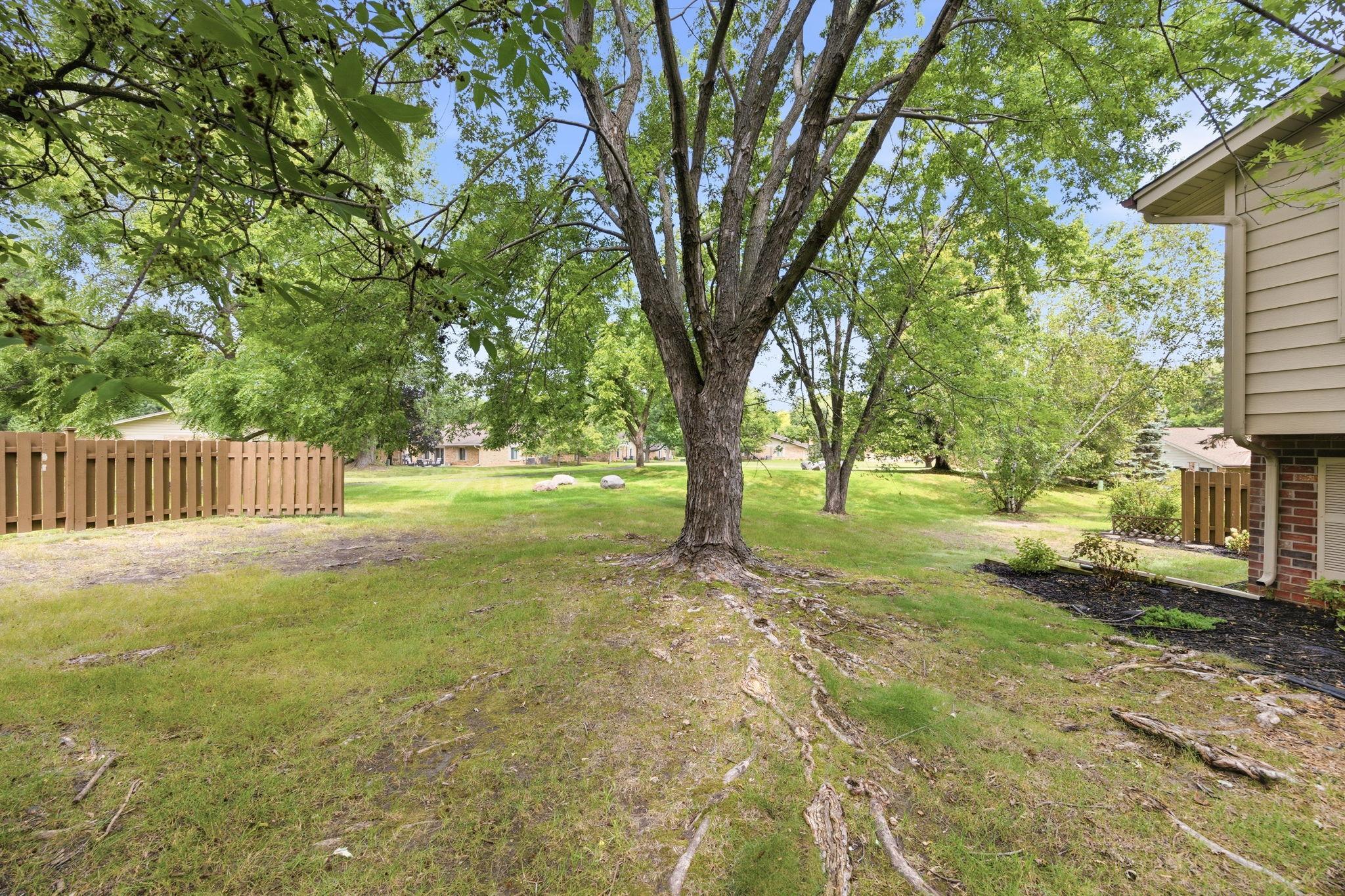 9712 Cimarron Circle Property Photo 34