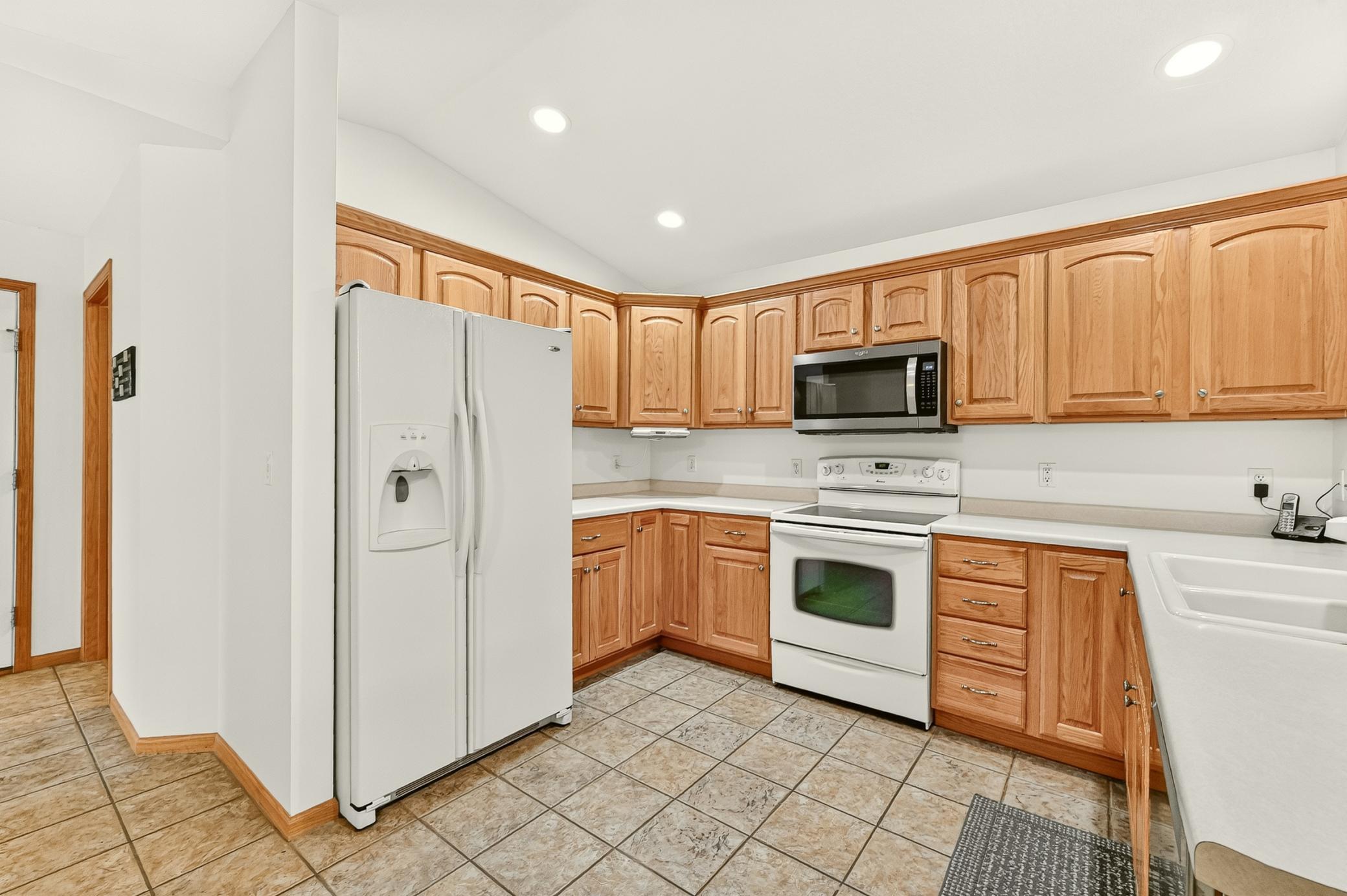 2970 Kenosha Drive Nw Property Photo 9