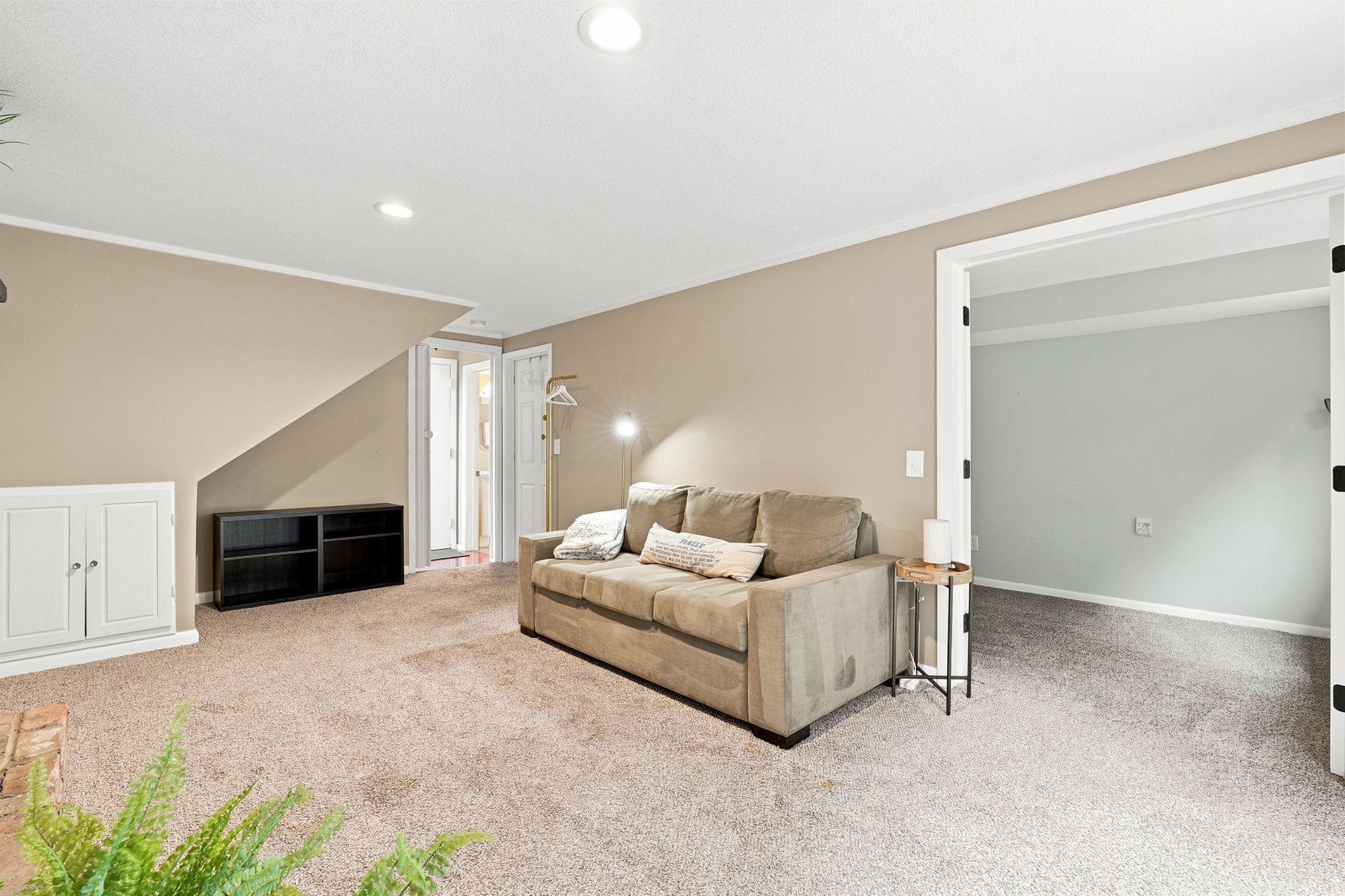 1711 Hickory Hill Drive Property Photo 16
