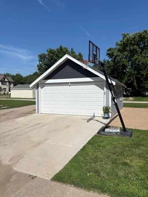 1345 6th Avenue N Property Photo 7