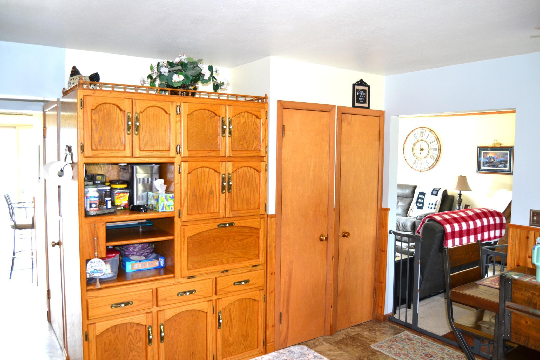 1544 Dickson Drive Property Photo 7