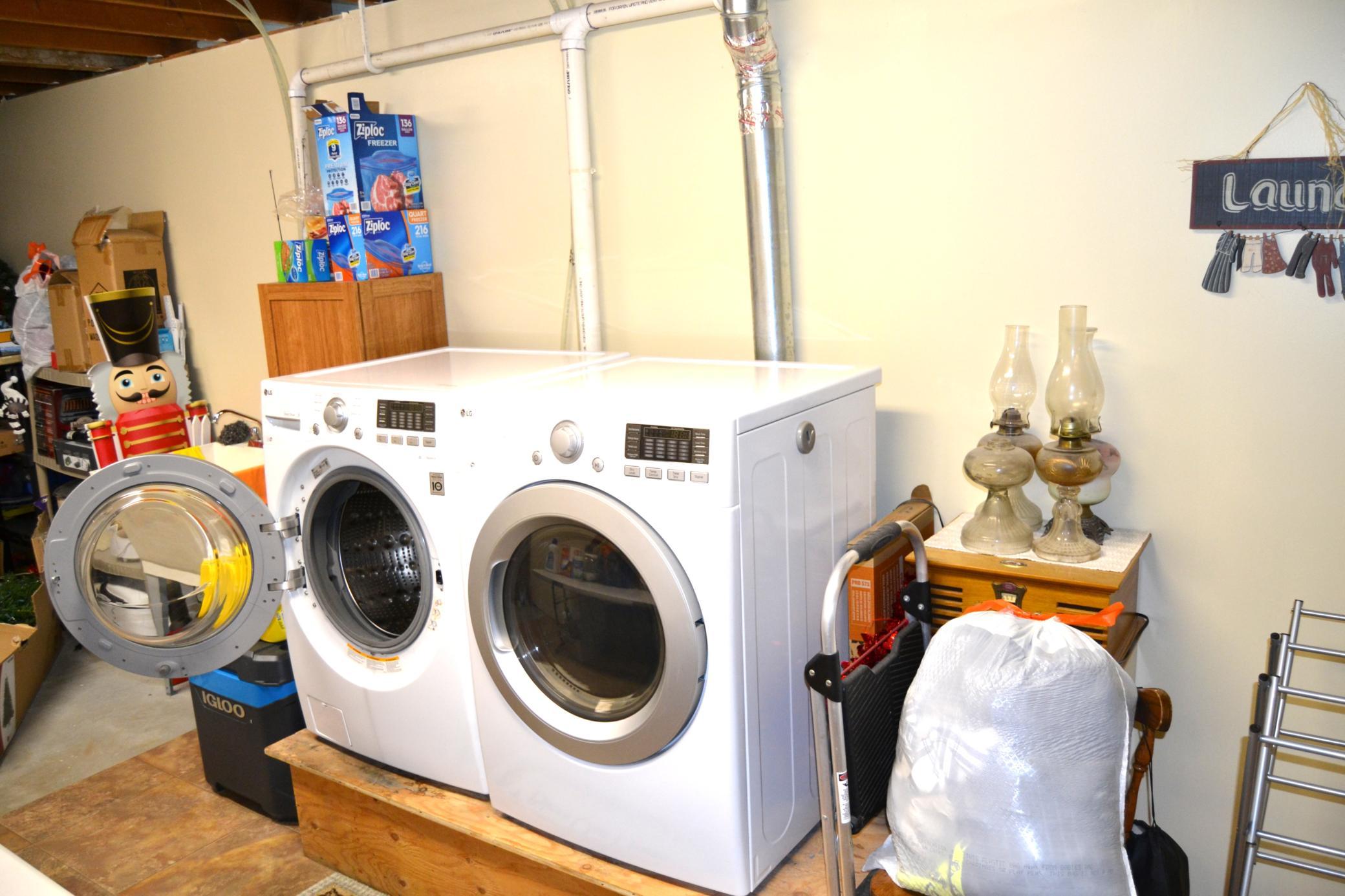 1544 Dickson Drive Property Photo 29