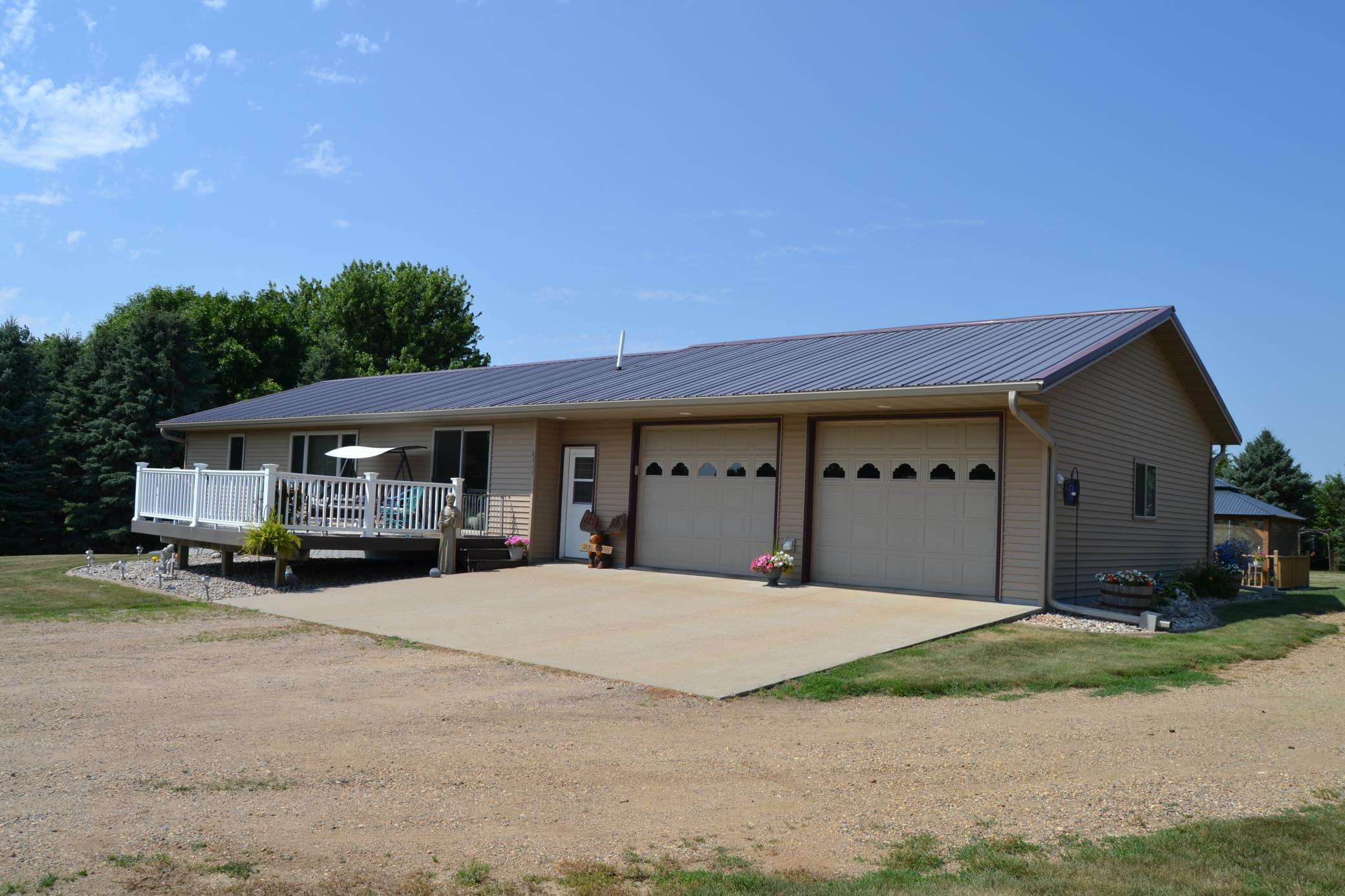 1544 Dickson Drive Property Photo 43