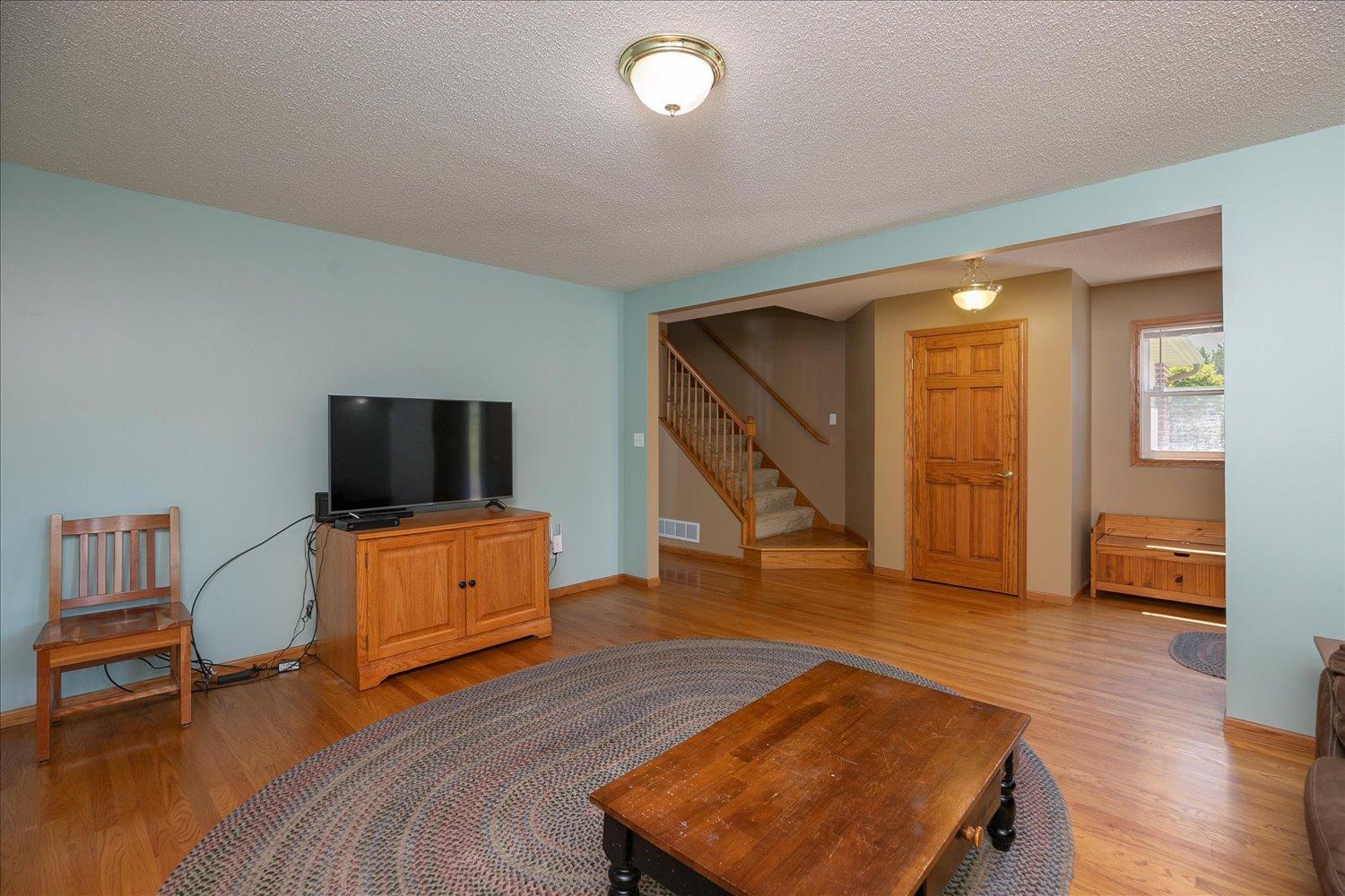 1012 3rd Avenue Ne Property Photo 6