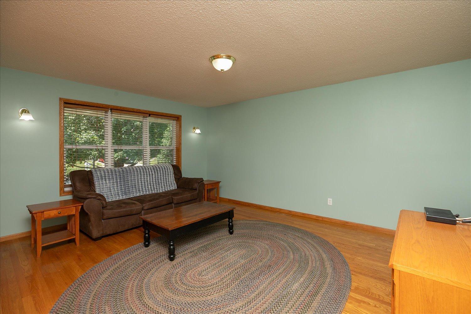 1012 3rd Avenue Ne Property Photo 7