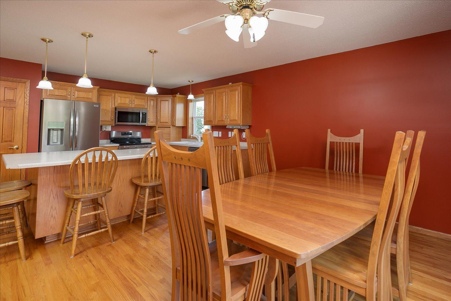 1012 3rd Avenue Ne Property Photo 8