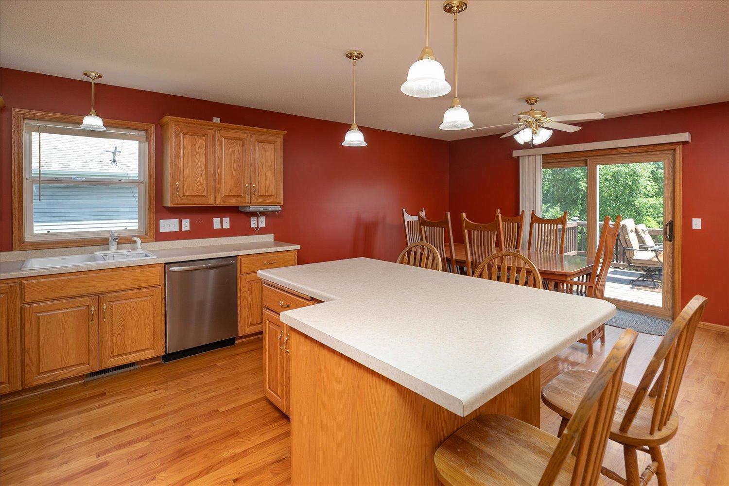 1012 3rd Avenue Ne Property Photo 11