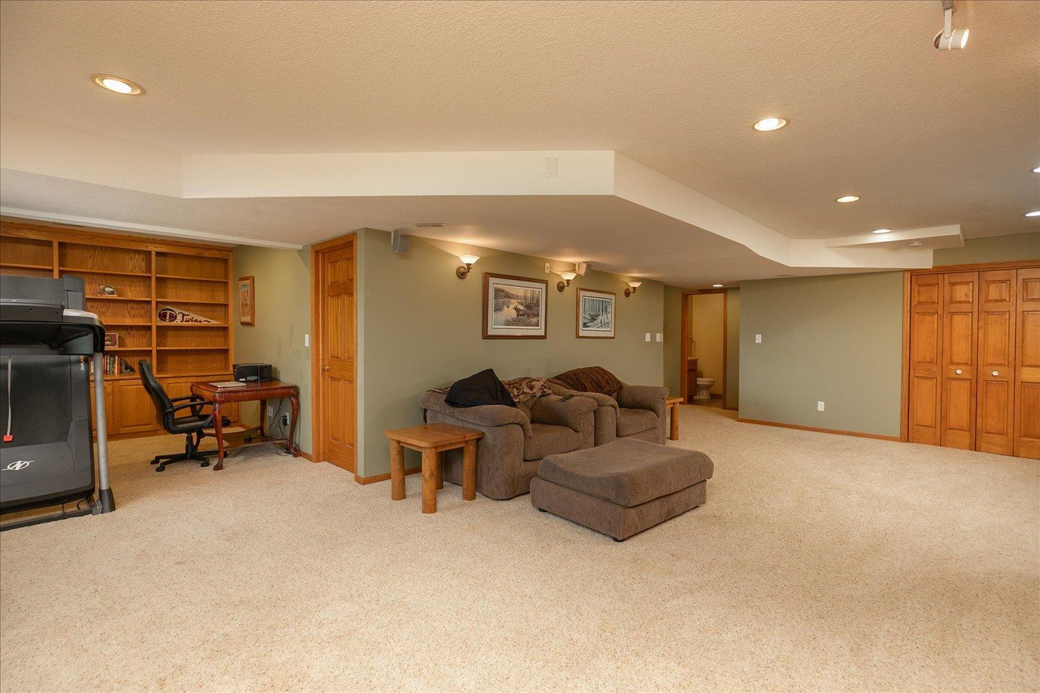 1012 3rd Avenue Ne Property Photo 19