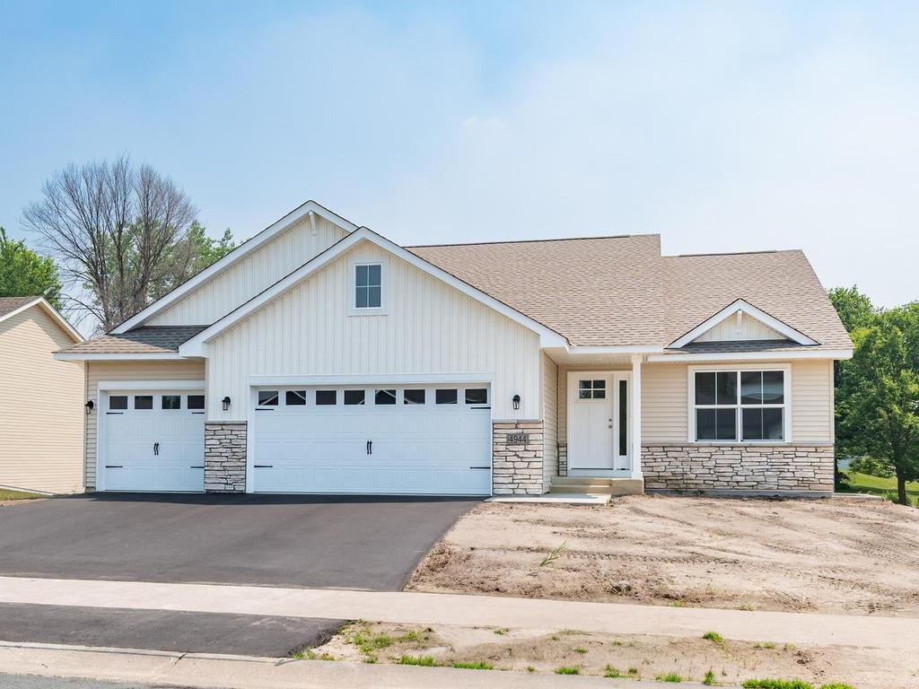4944 River Oaks Road Property Photo 1