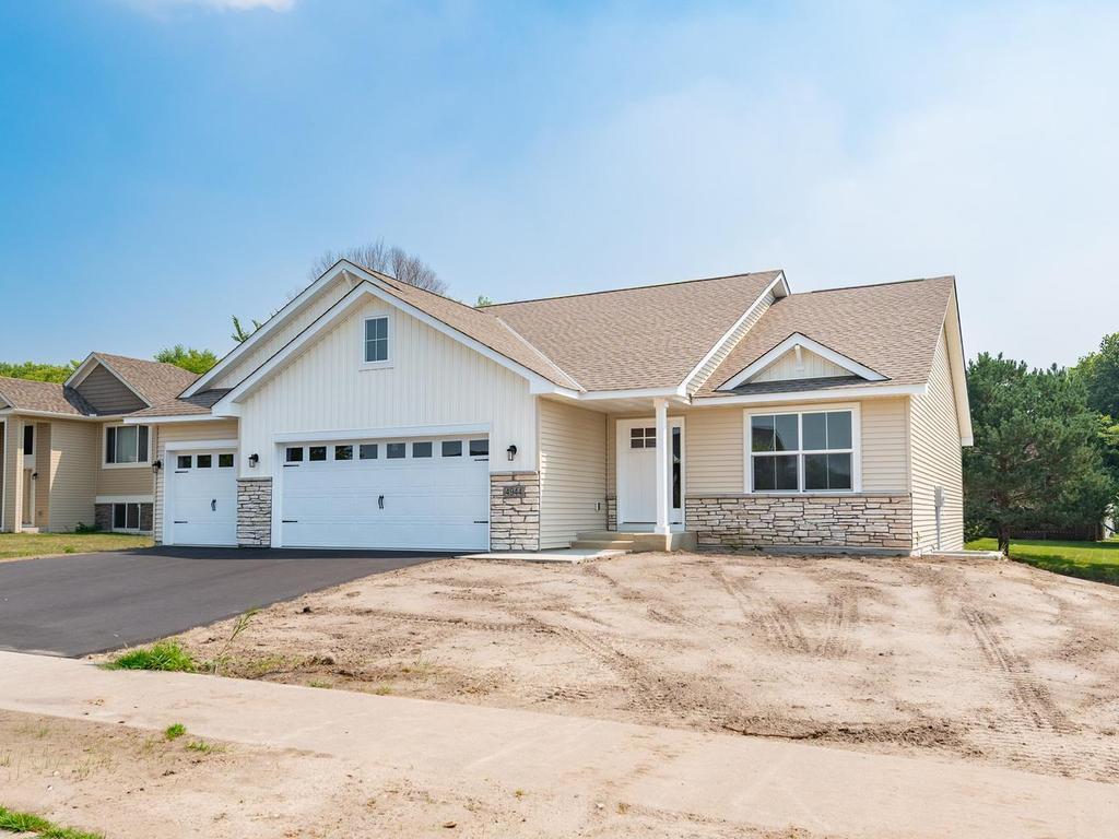 4944 River Oaks Road Property Photo 2