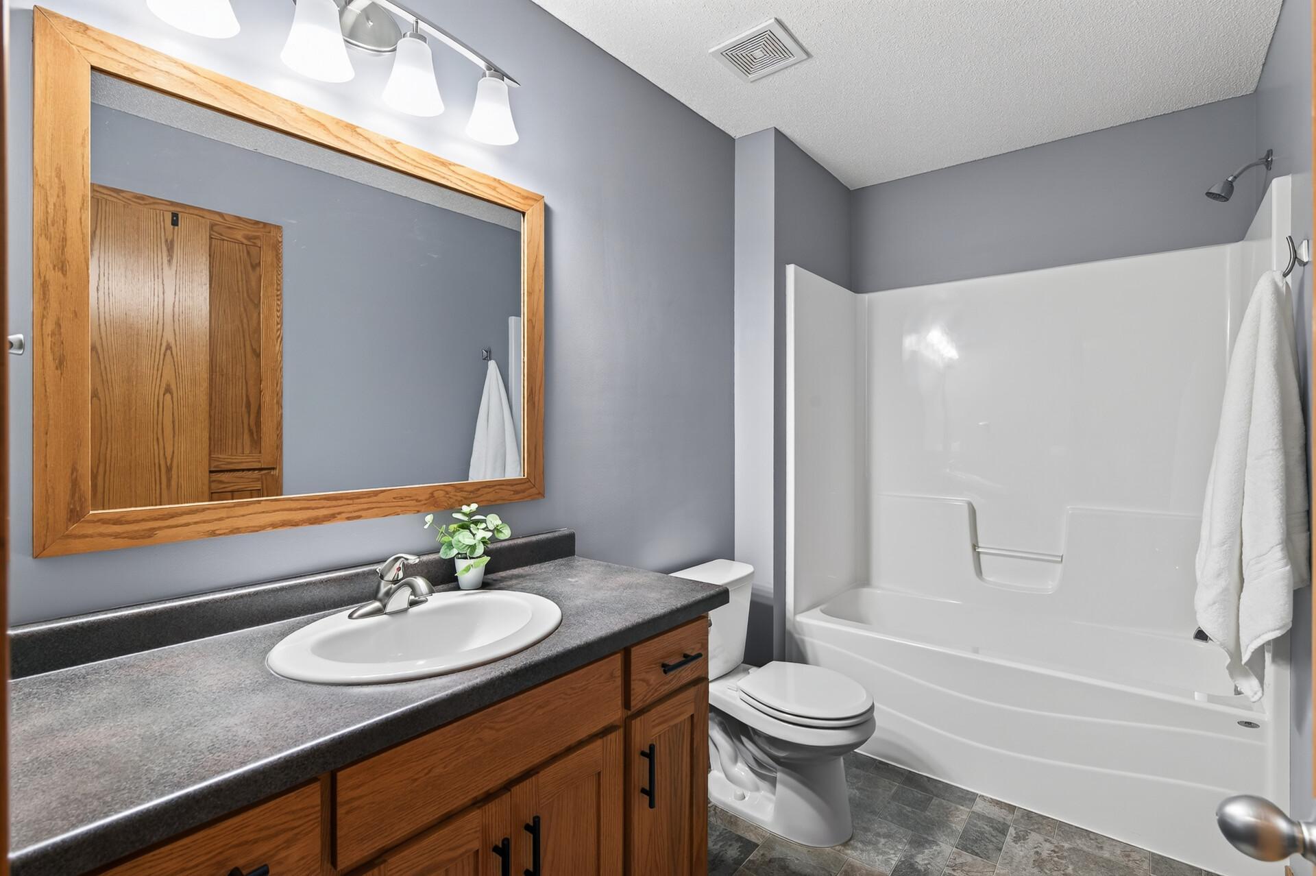 11160 Olympia Avenue Property Photo 25