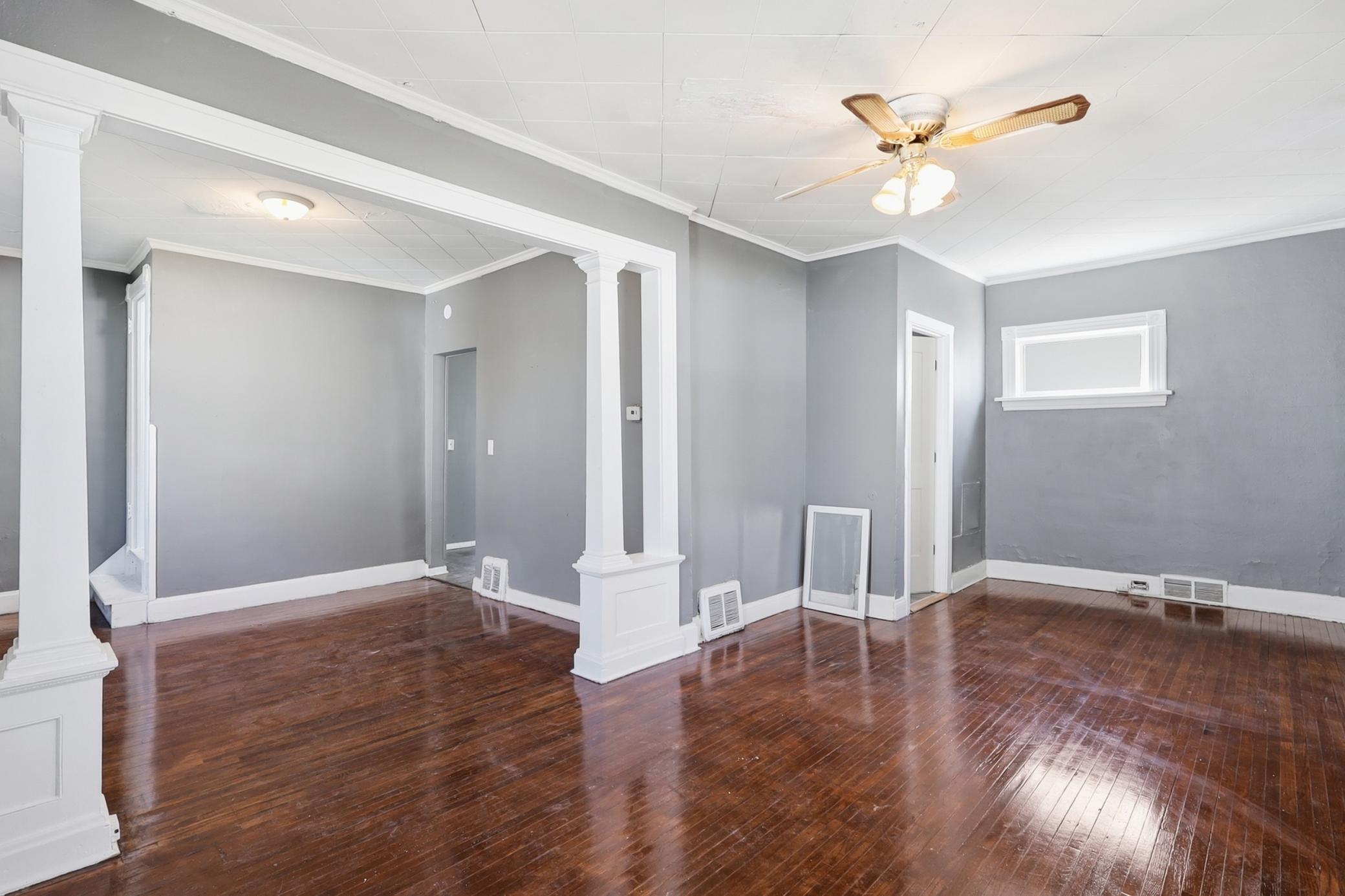 324 Van Buren Avenue Property Photo 5