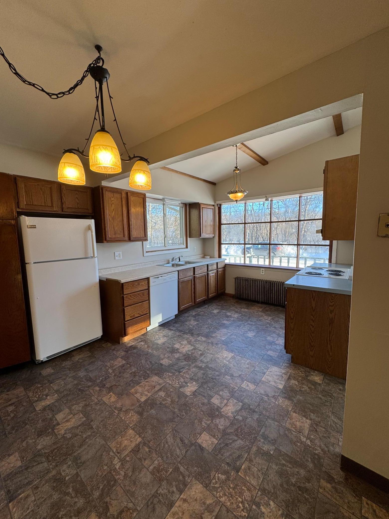543 River Street Property Photo 13