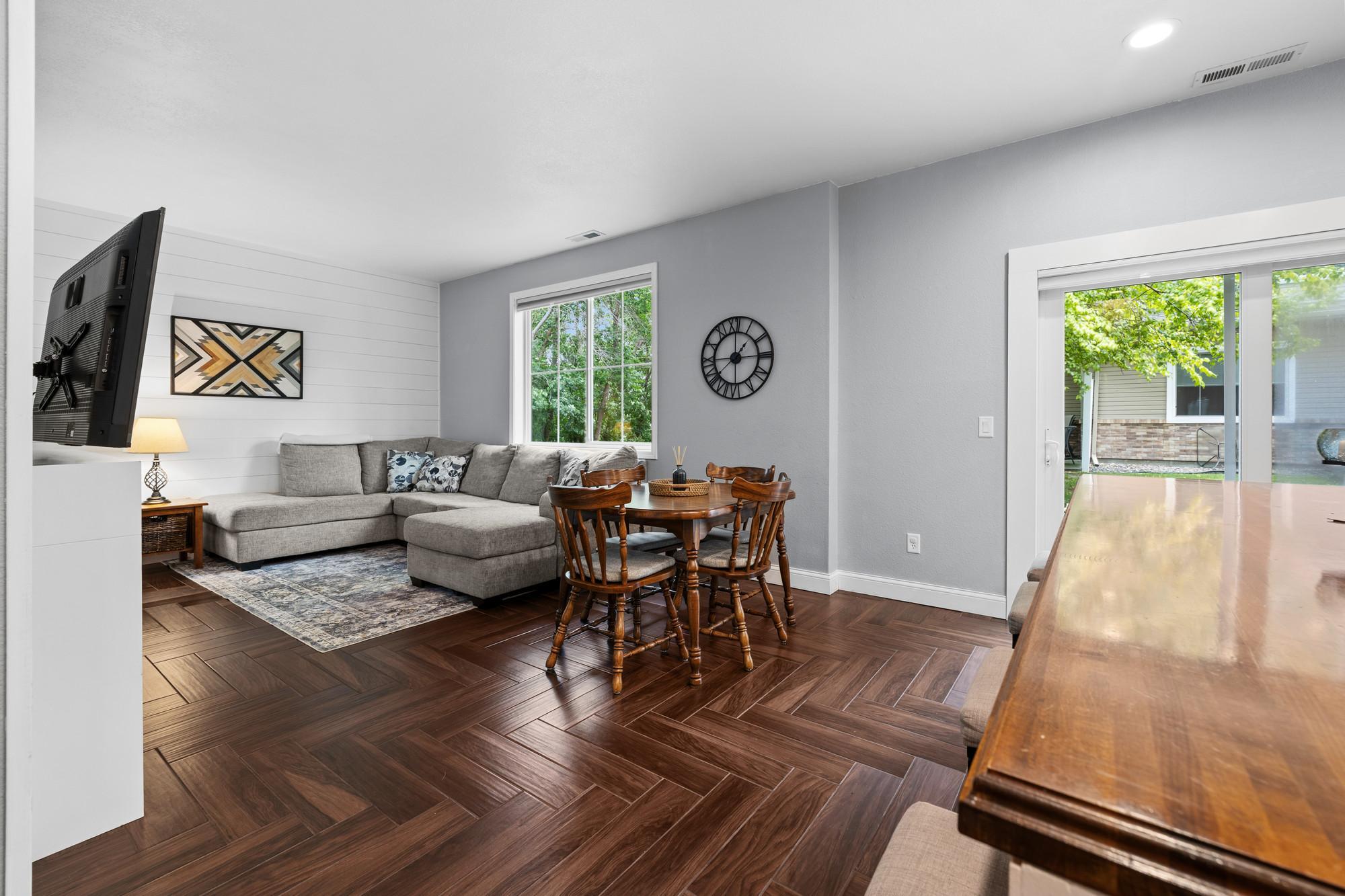 6440 64th Street Ne Property Photo 6