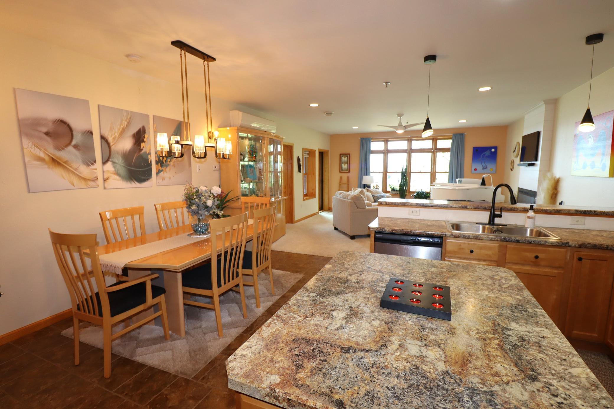 2729 Lake Shore Drive E 4 Property Photo 12