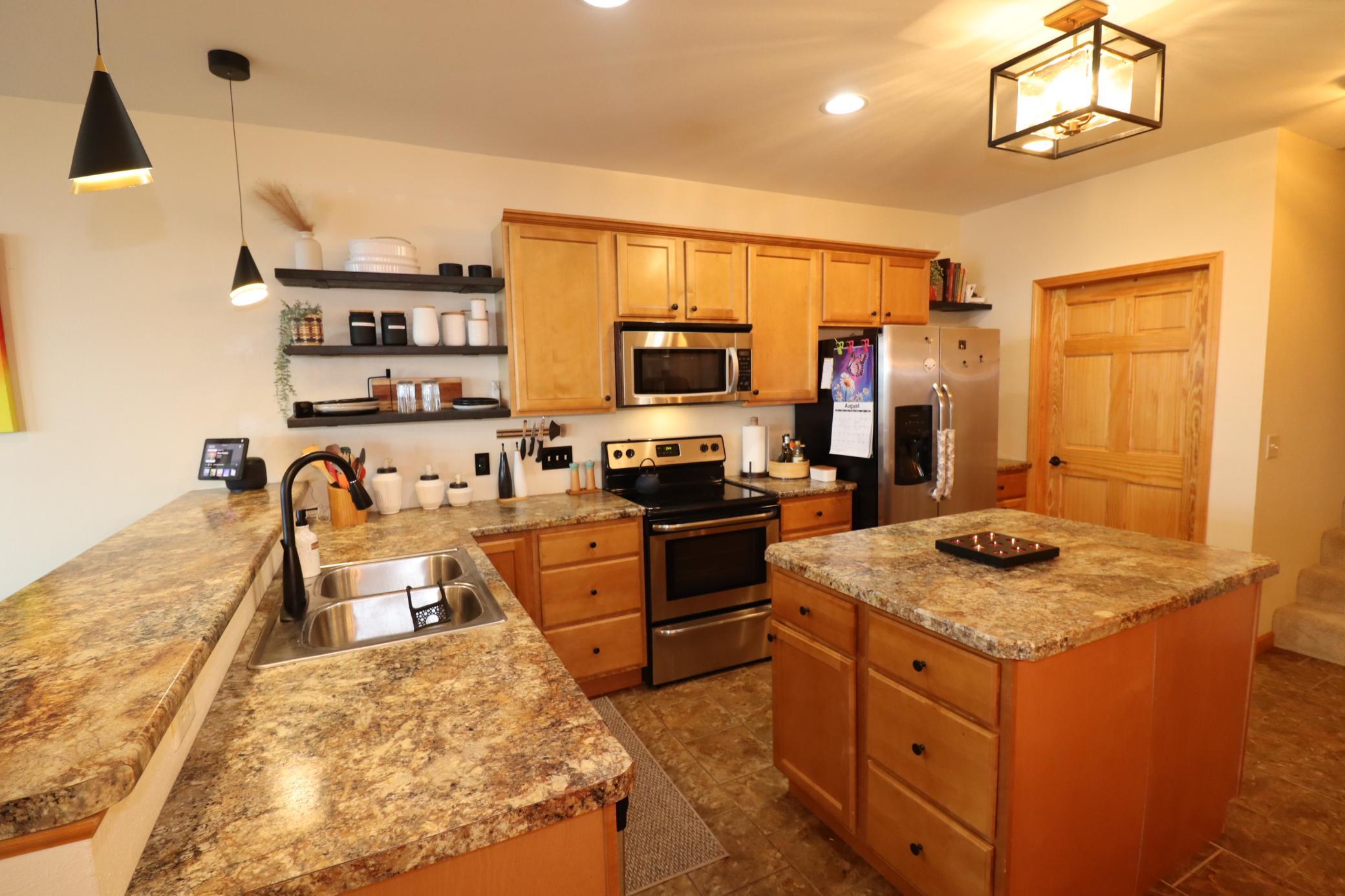 2729 Lake Shore Drive E 4 Property Photo 14