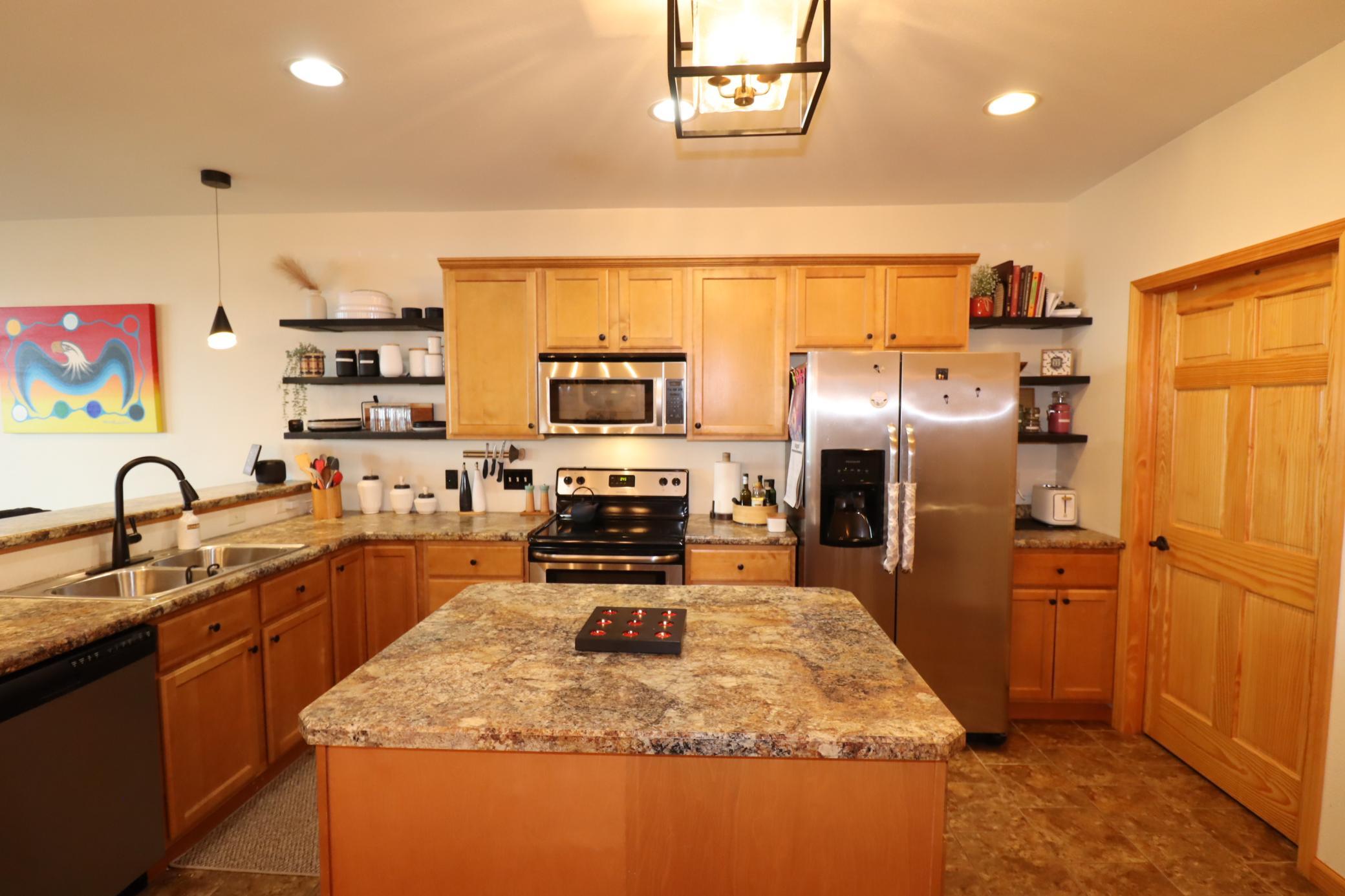 2729 Lake Shore Drive E 4 Property Photo 15