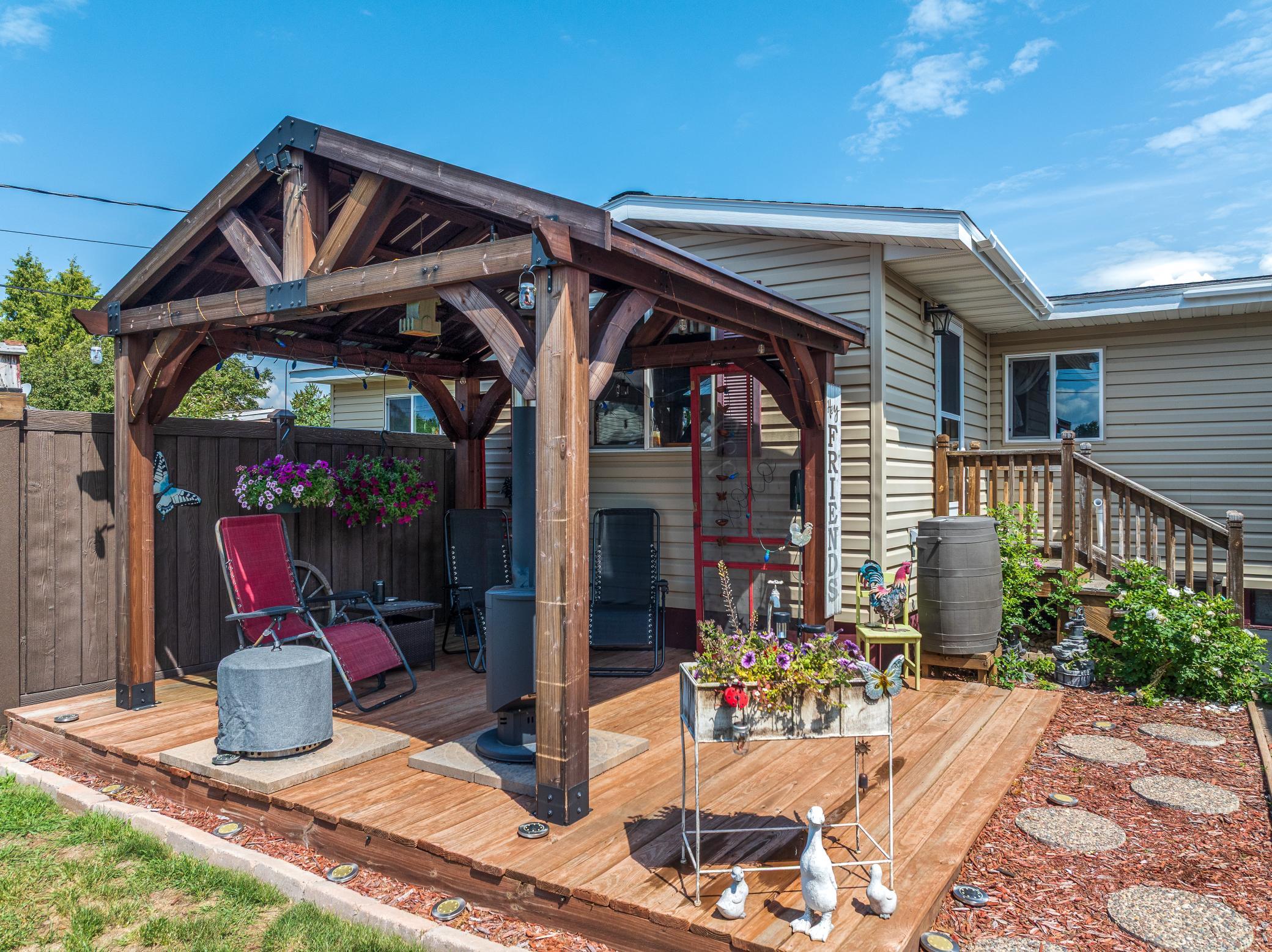 50 Cypress Boulevard Property Photo 2