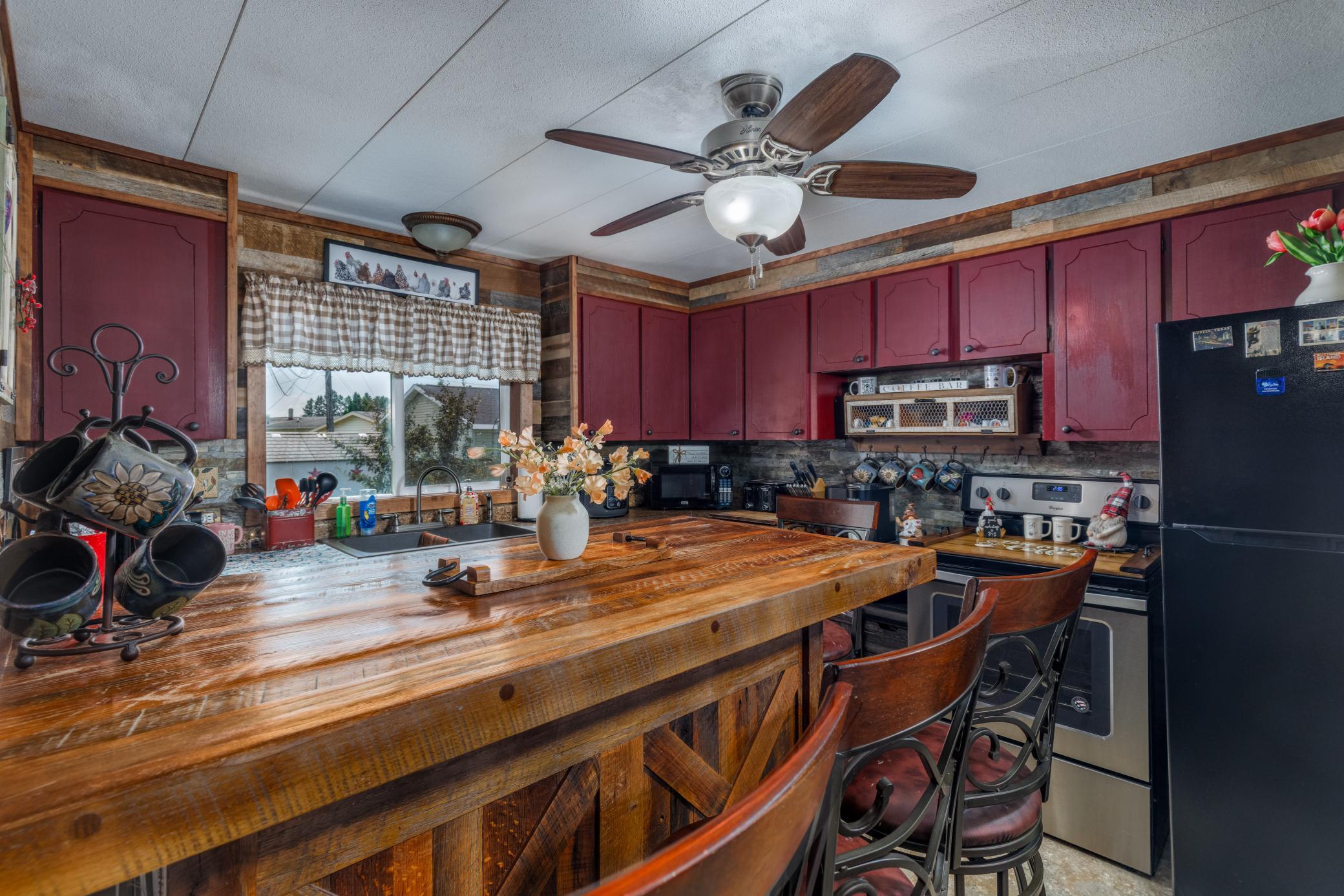 50 Cypress Boulevard Property Photo 8