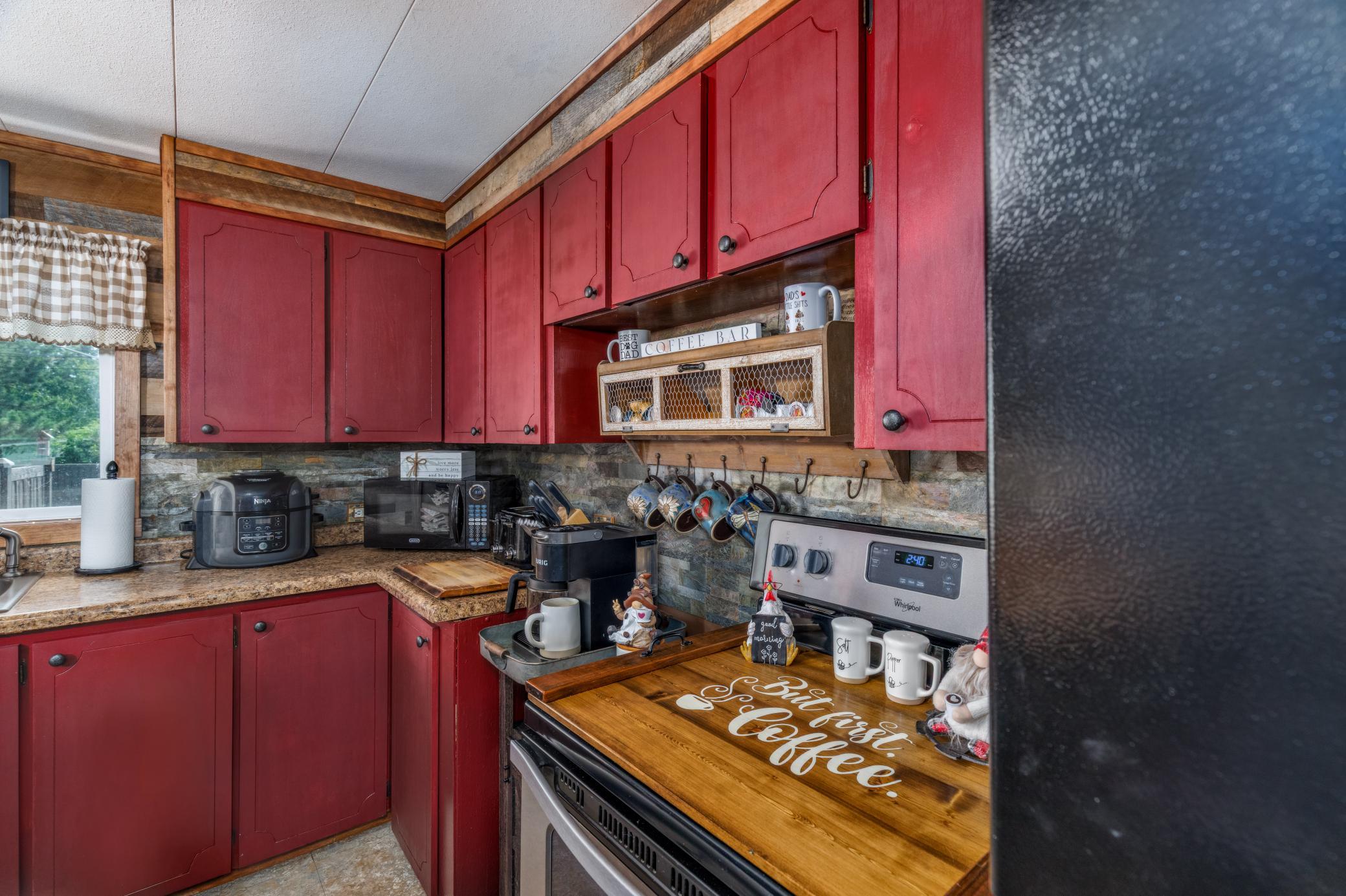 50 Cypress Boulevard Property Photo 9