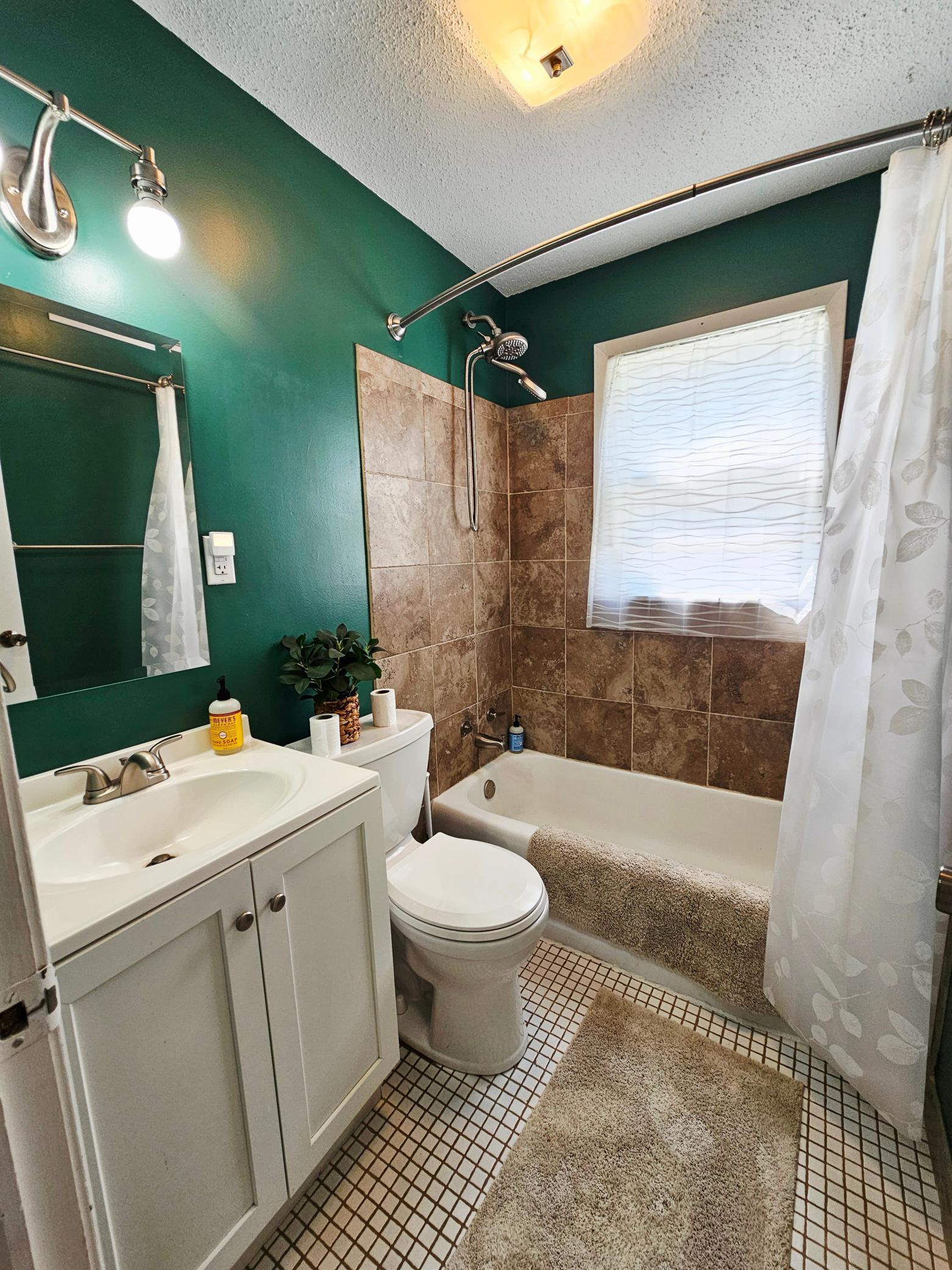 301 S 12th Street Property Photo 9