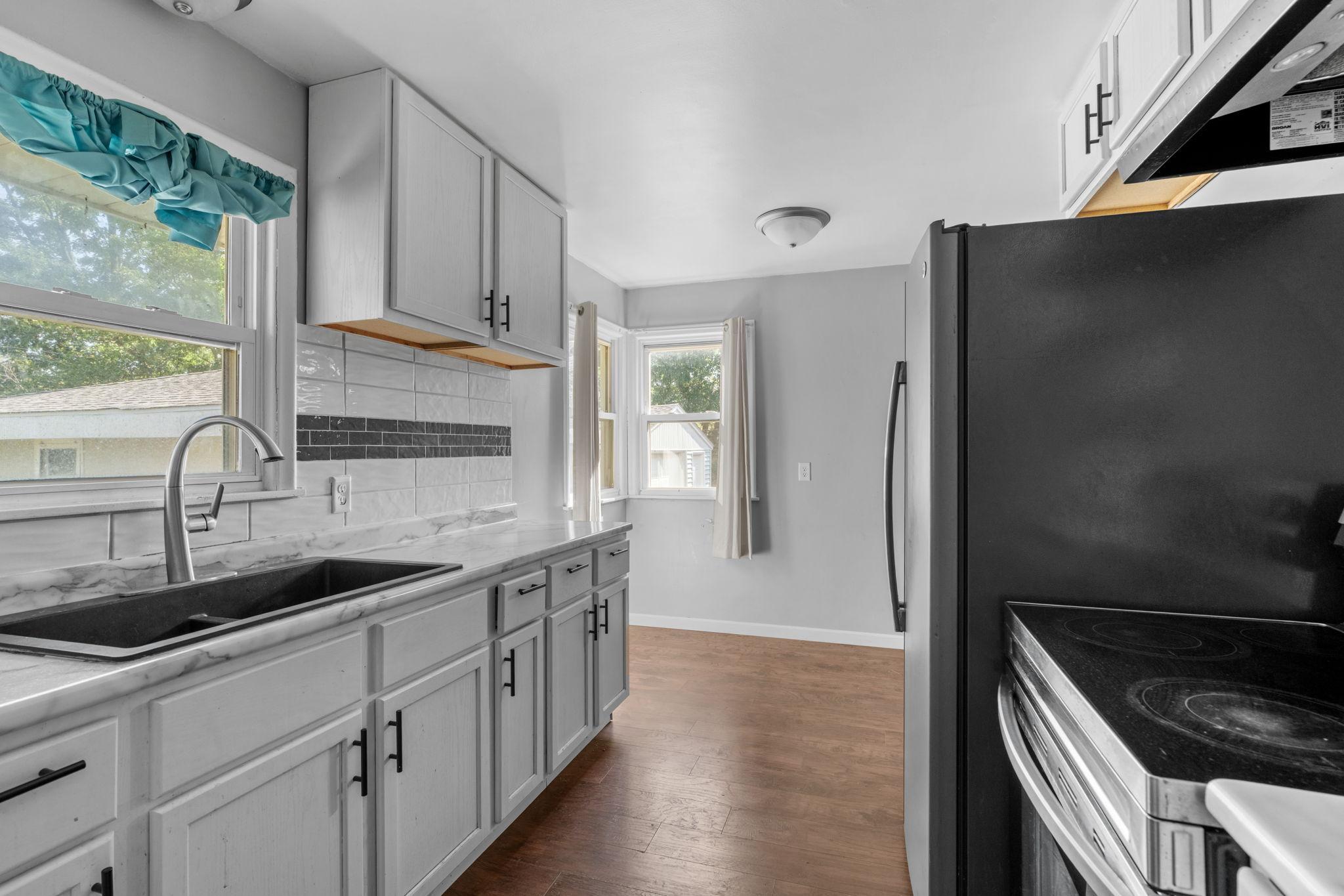 2168 Hawthorne Avenue E Property Photo 9