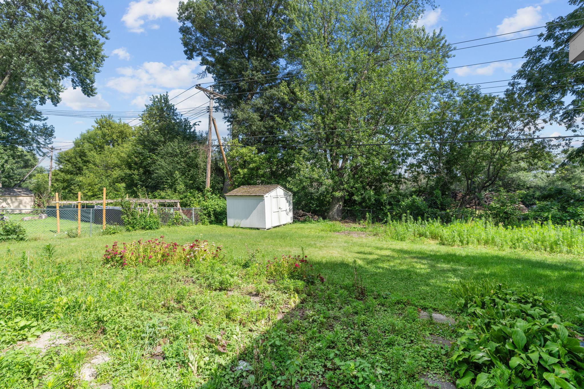 2168 Hawthorne Avenue E Property Photo 18