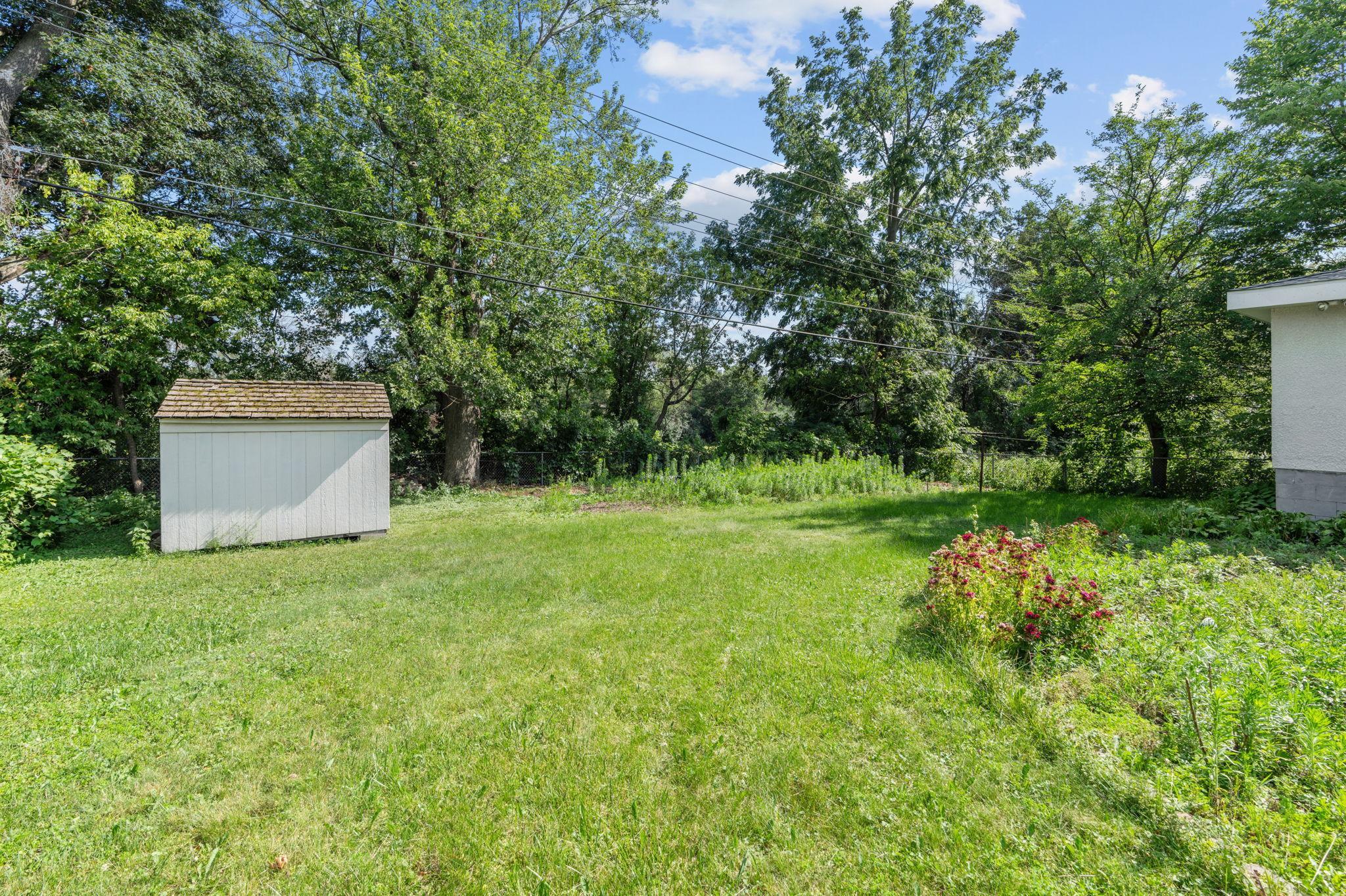 2168 Hawthorne Avenue E Property Photo 20