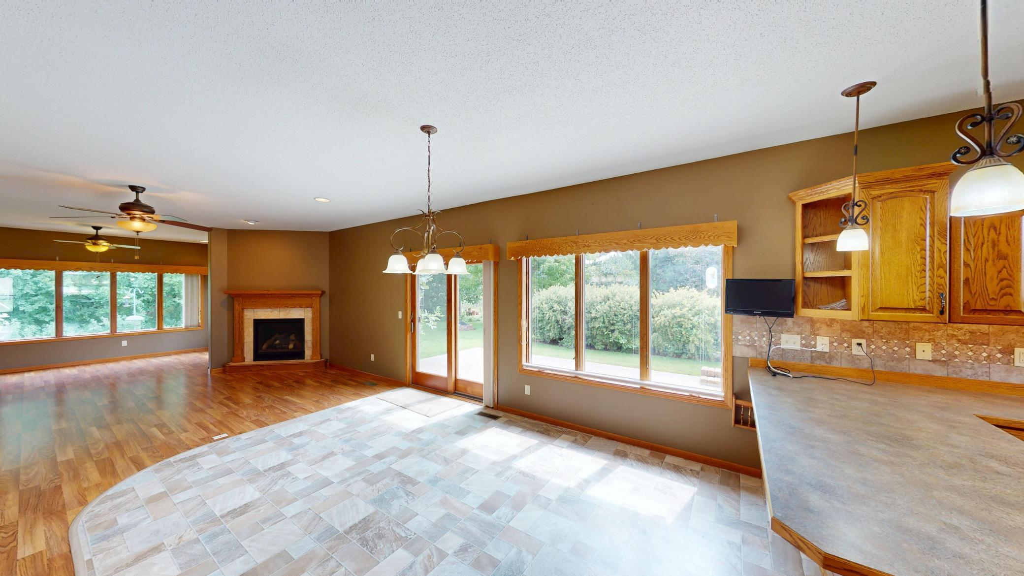 1802 Crystal Drive Property Photo 10