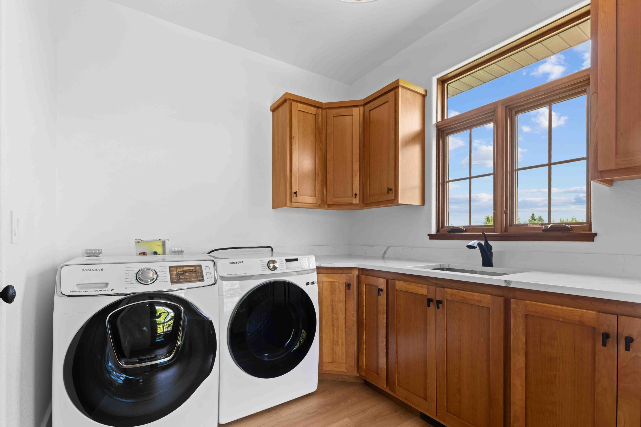 2010 5th Street E Property Photo 60