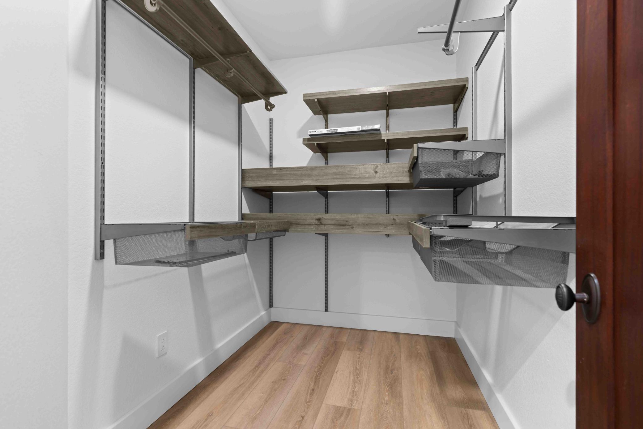 2010 5th Street E Property Photo 77