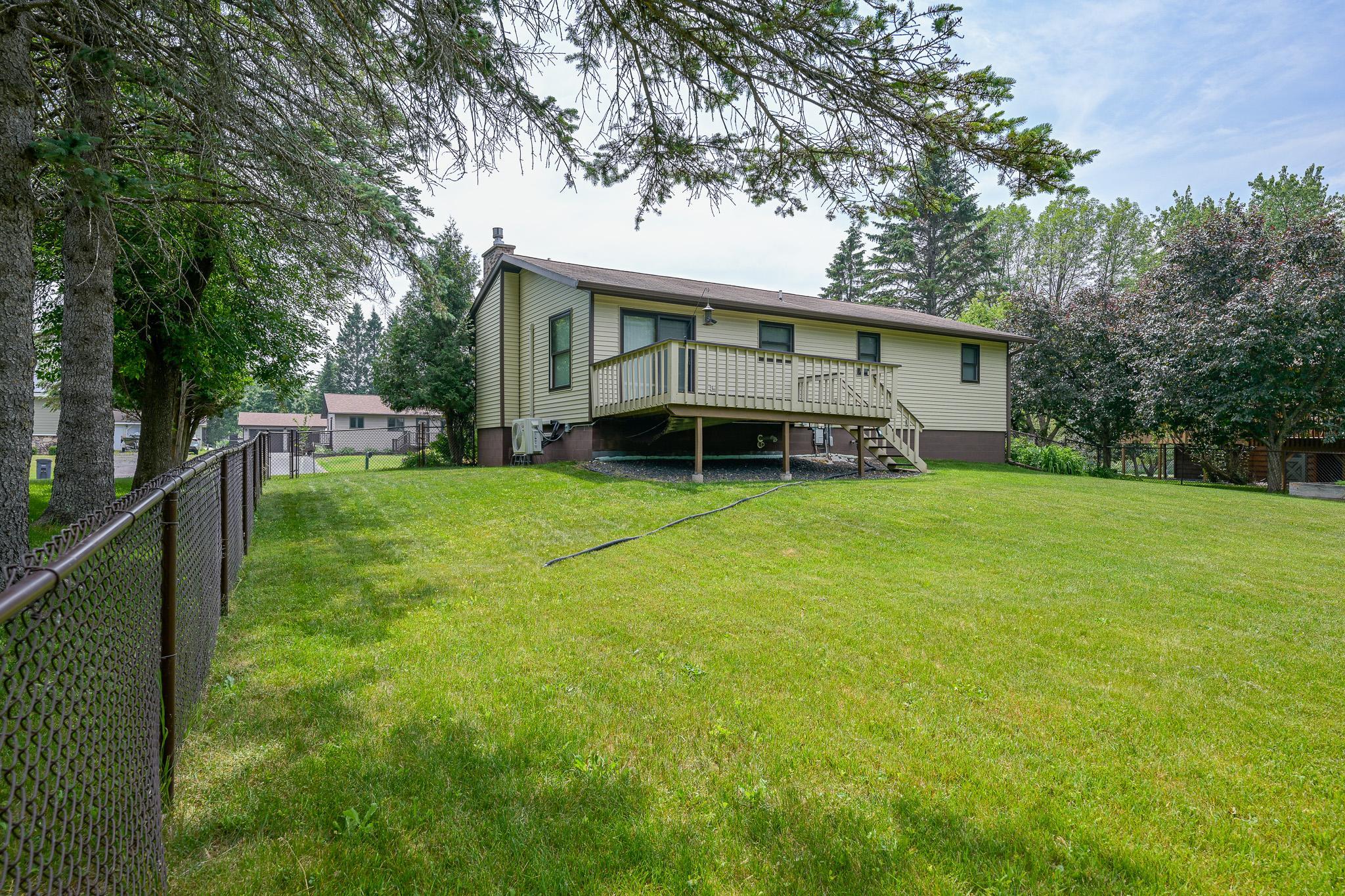 233 Sitka Street Property Photo 2