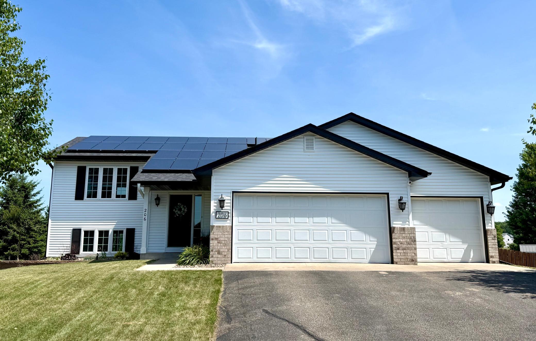 206 Spring Wheat Drive Property Photo 1