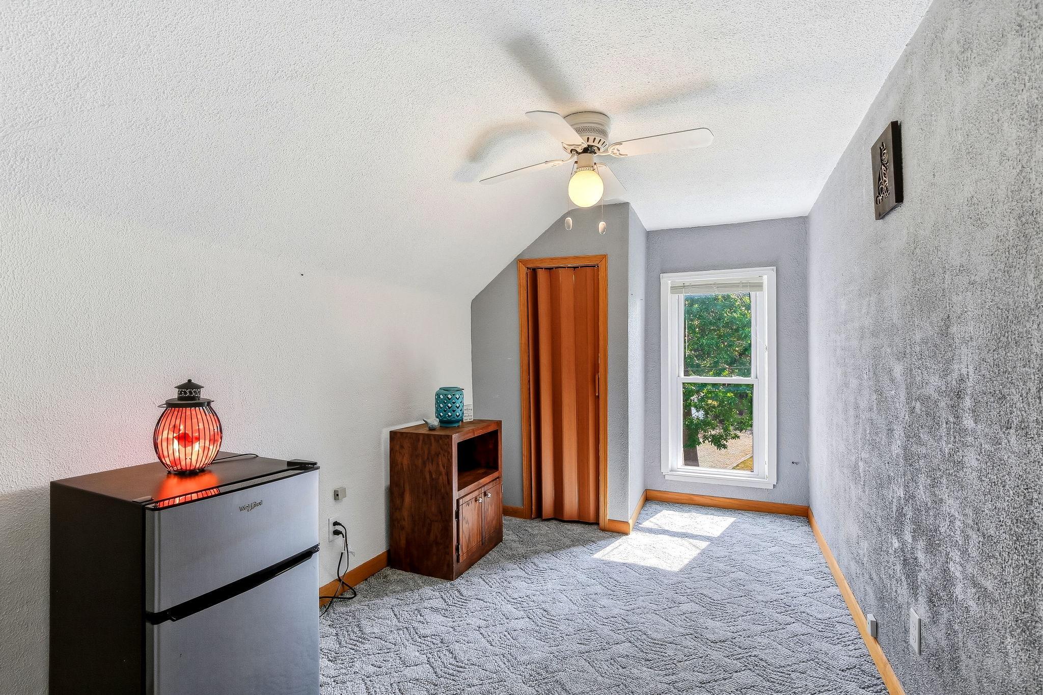 602 Montrose Boulevard Property Photo 14