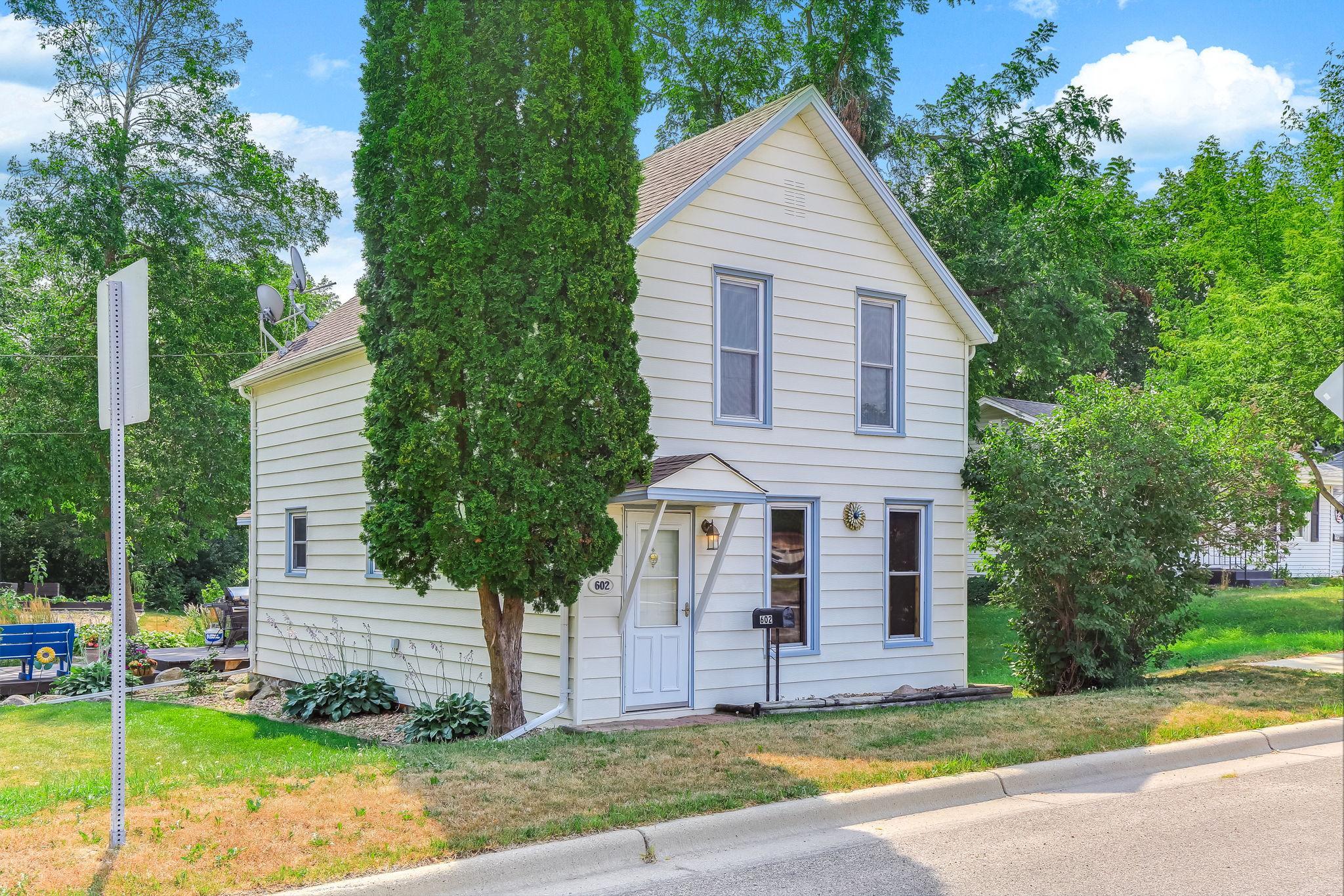 602 Montrose Boulevard Property Photo 25