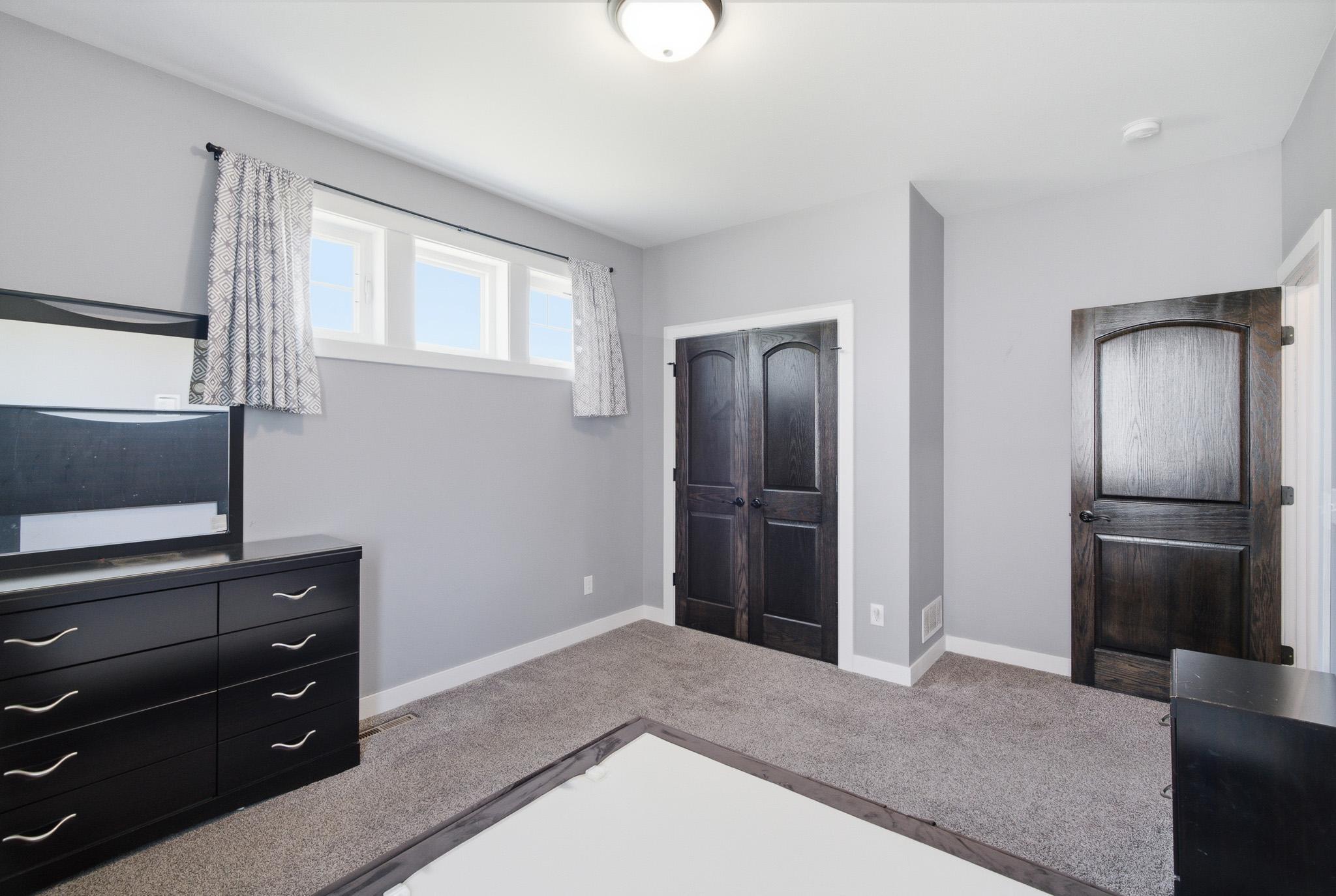 820 Fieldcrest Drive Property Photo 14