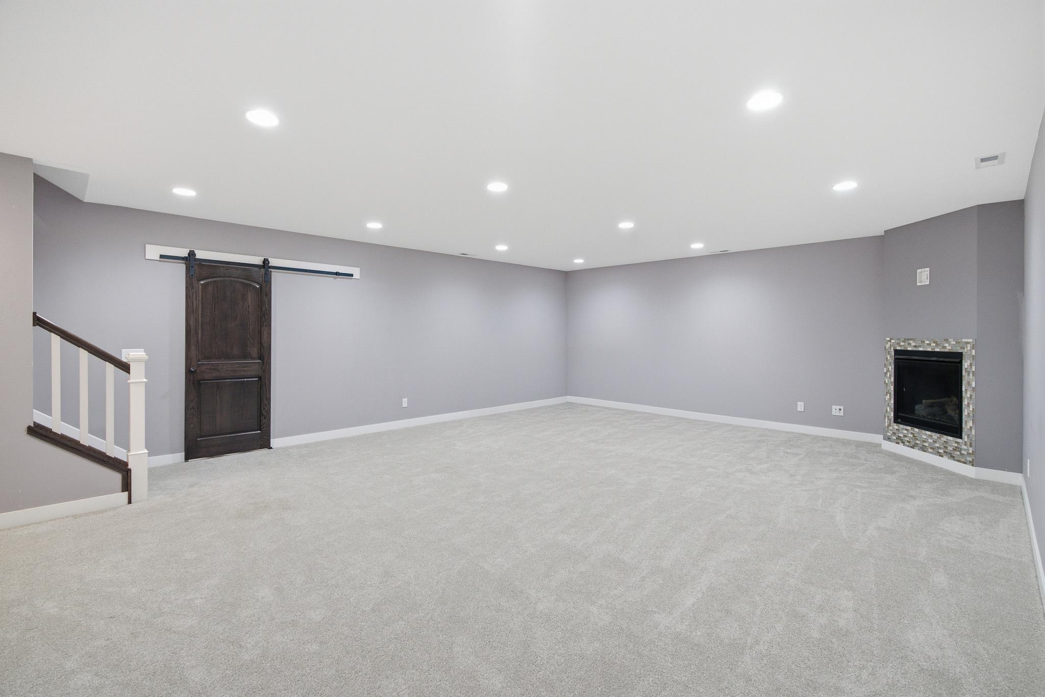 820 Fieldcrest Drive Property Photo 16