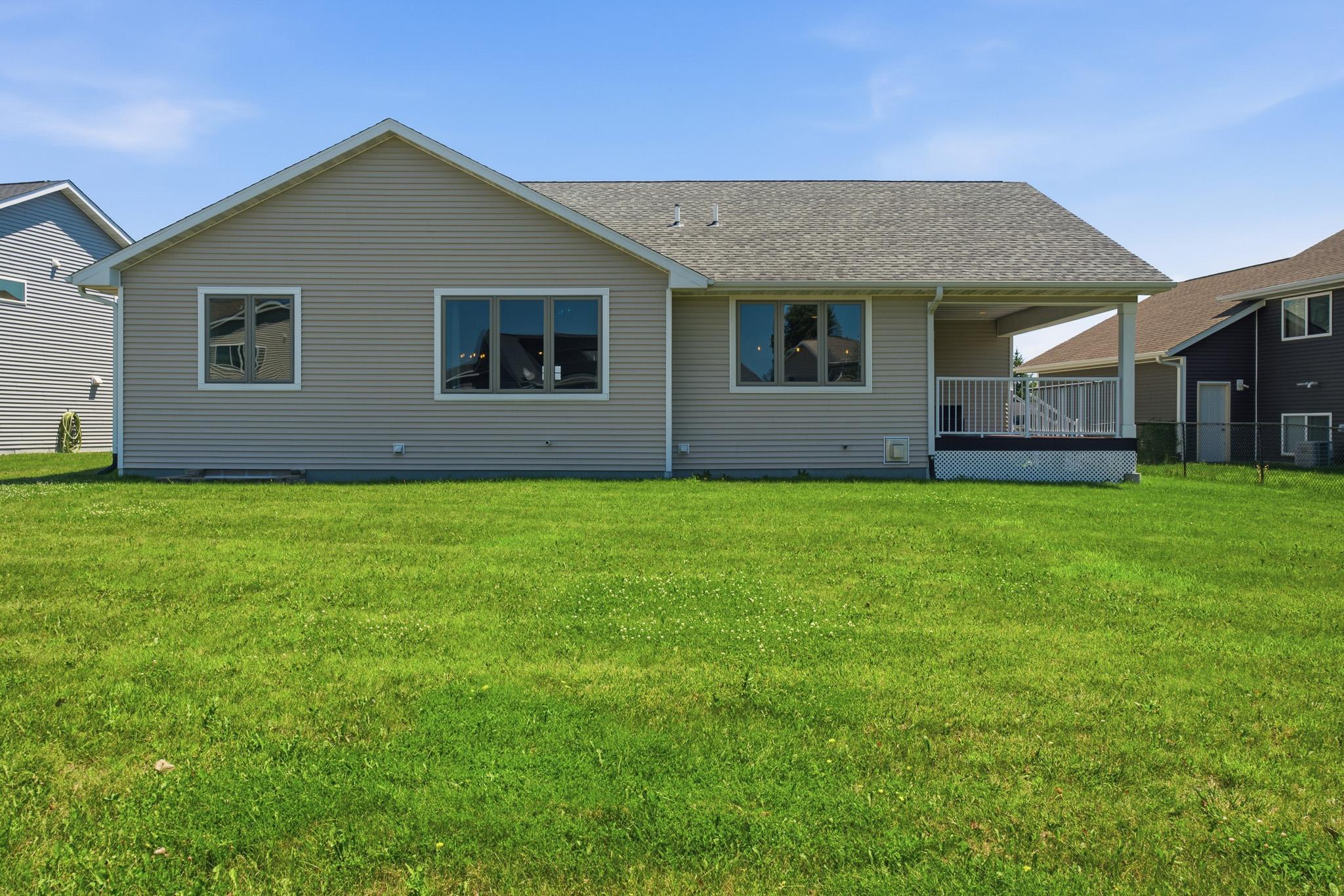 820 Fieldcrest Drive Property Photo 28